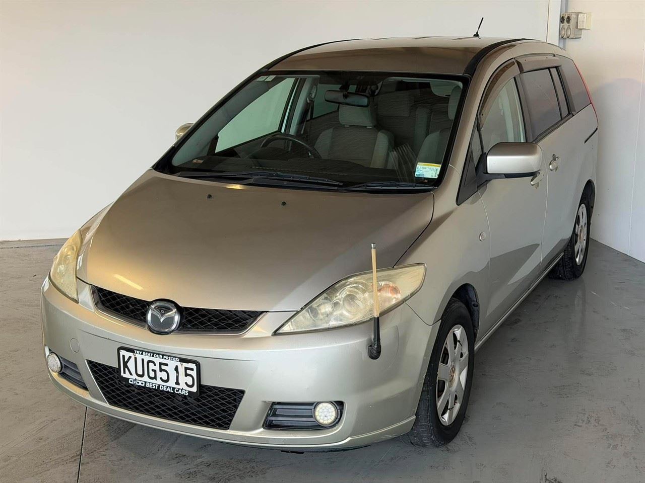 Vehicle image 3
