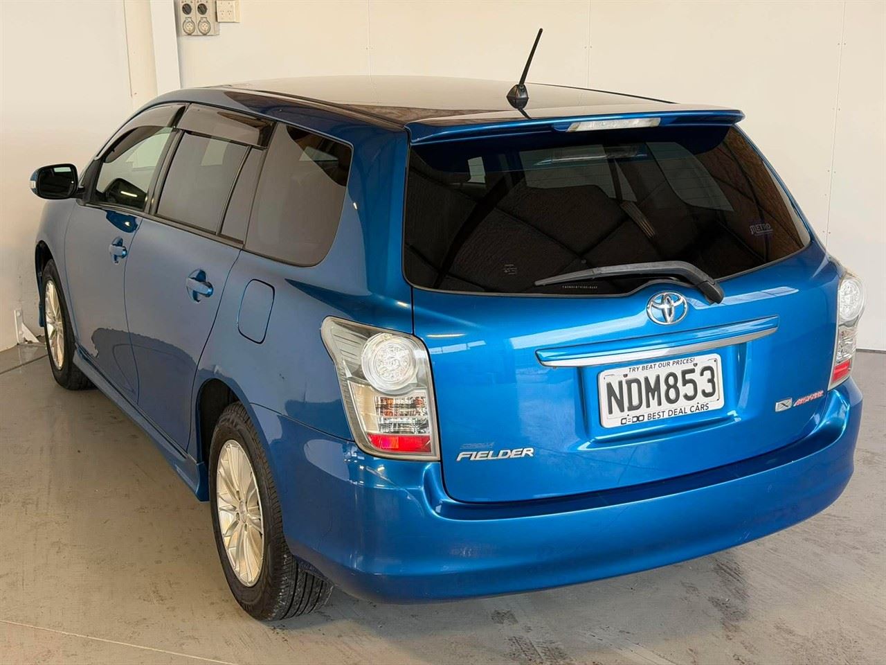 Vehicle image 4