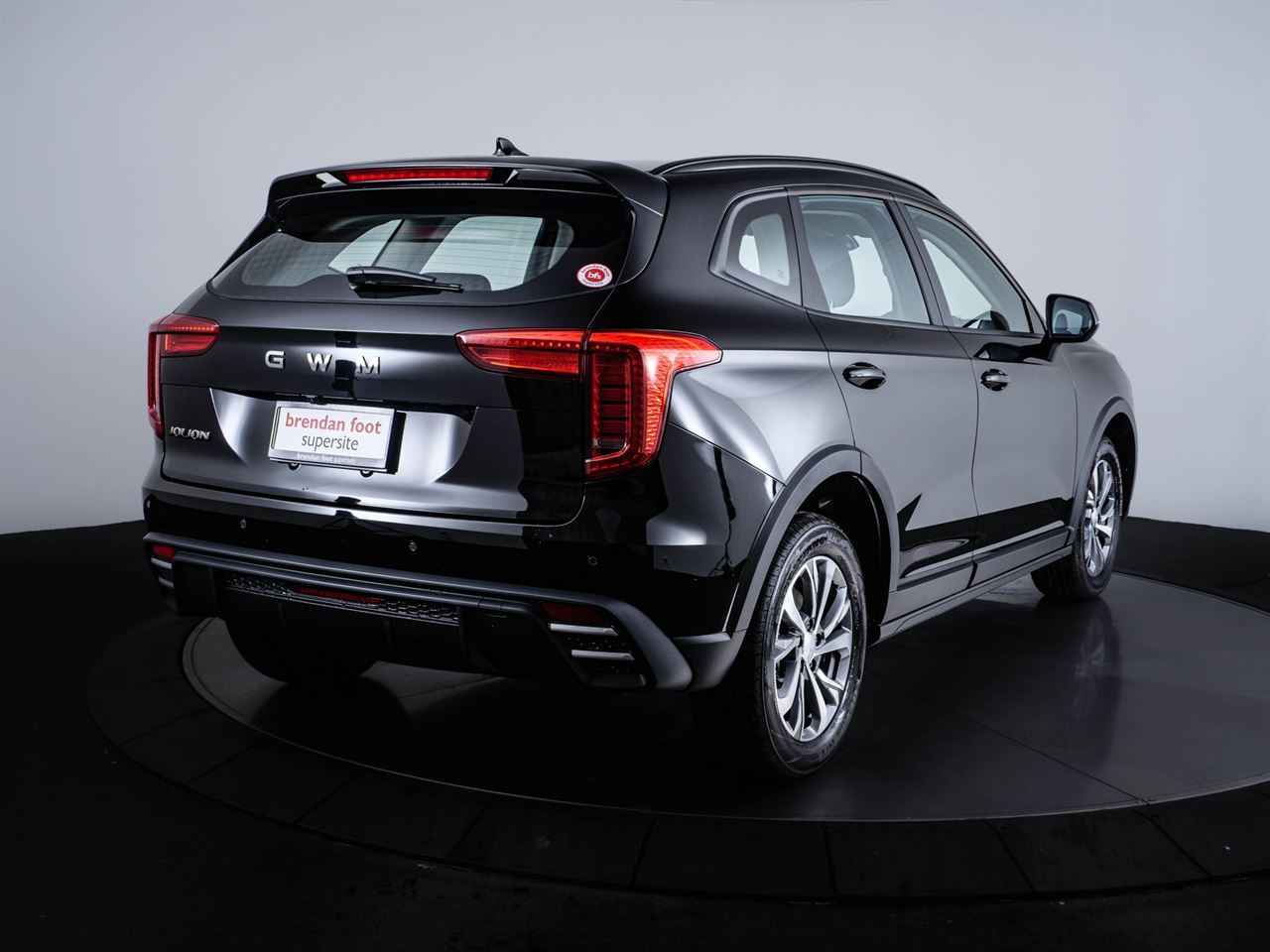 Vehicle image 3