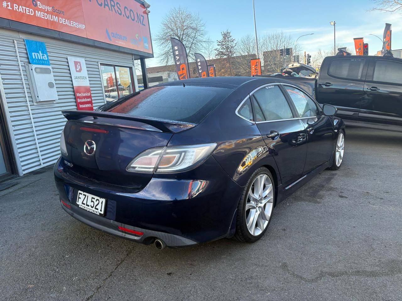 Vehicle image 4
