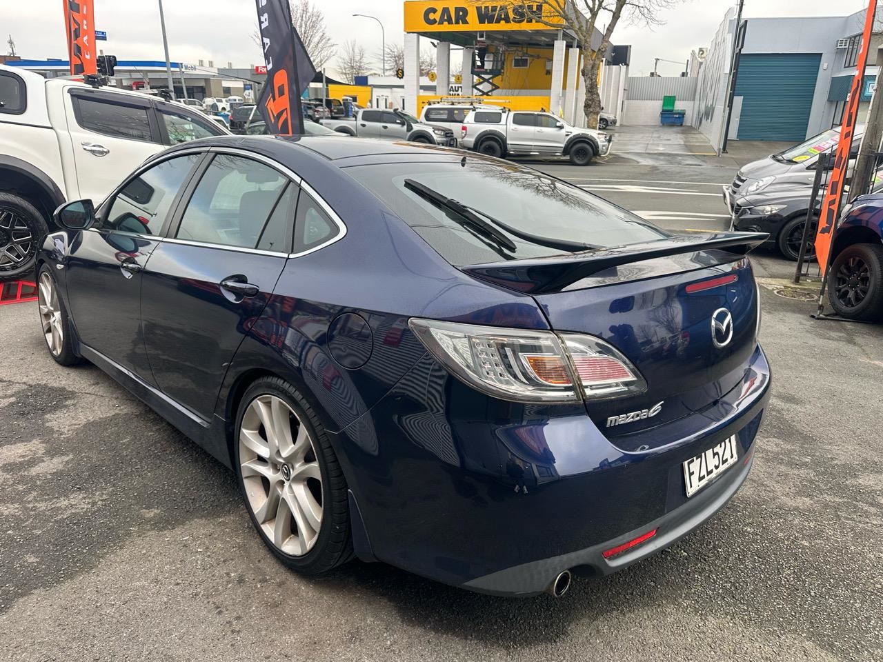 Vehicle image 5