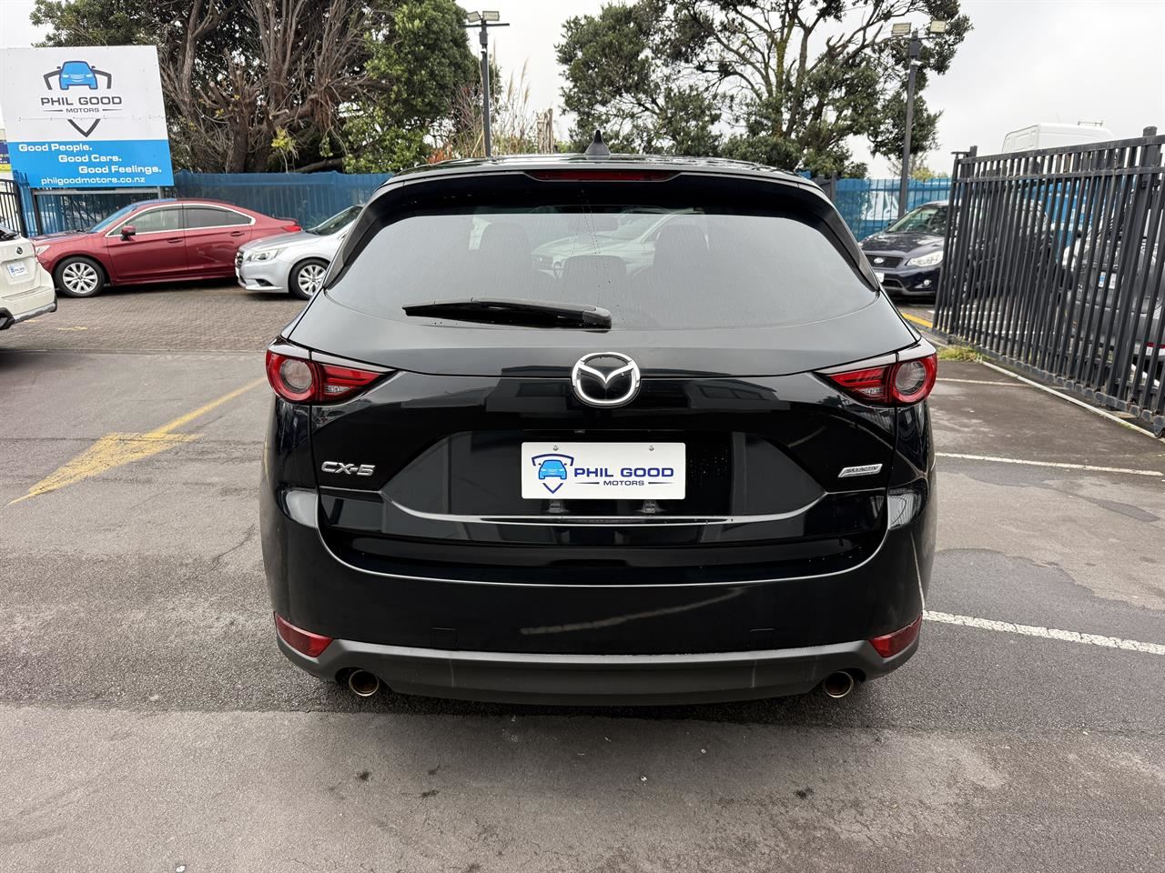 Vehicle image 5