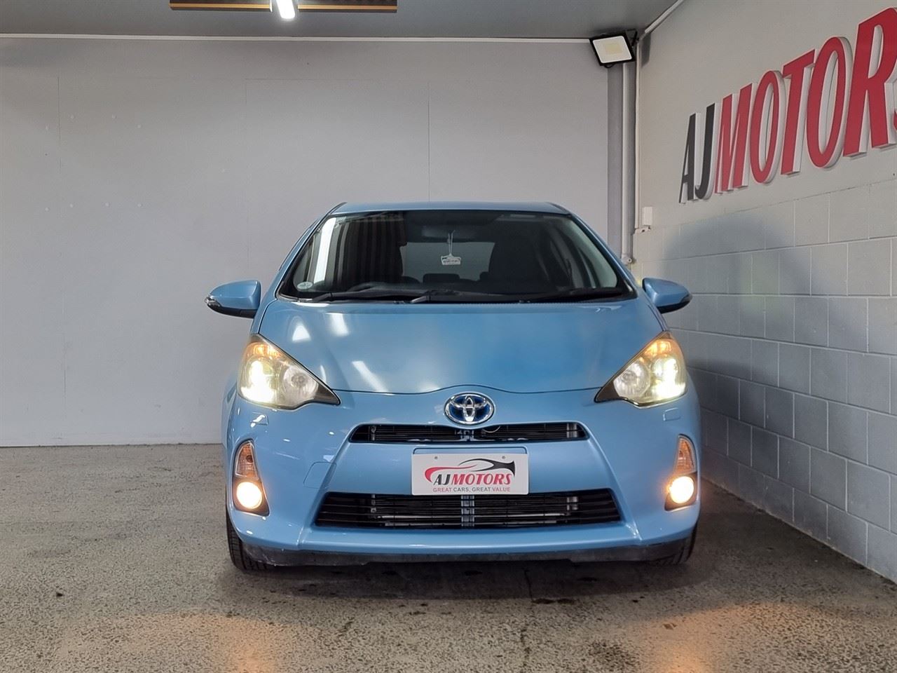 Vehicle image 2