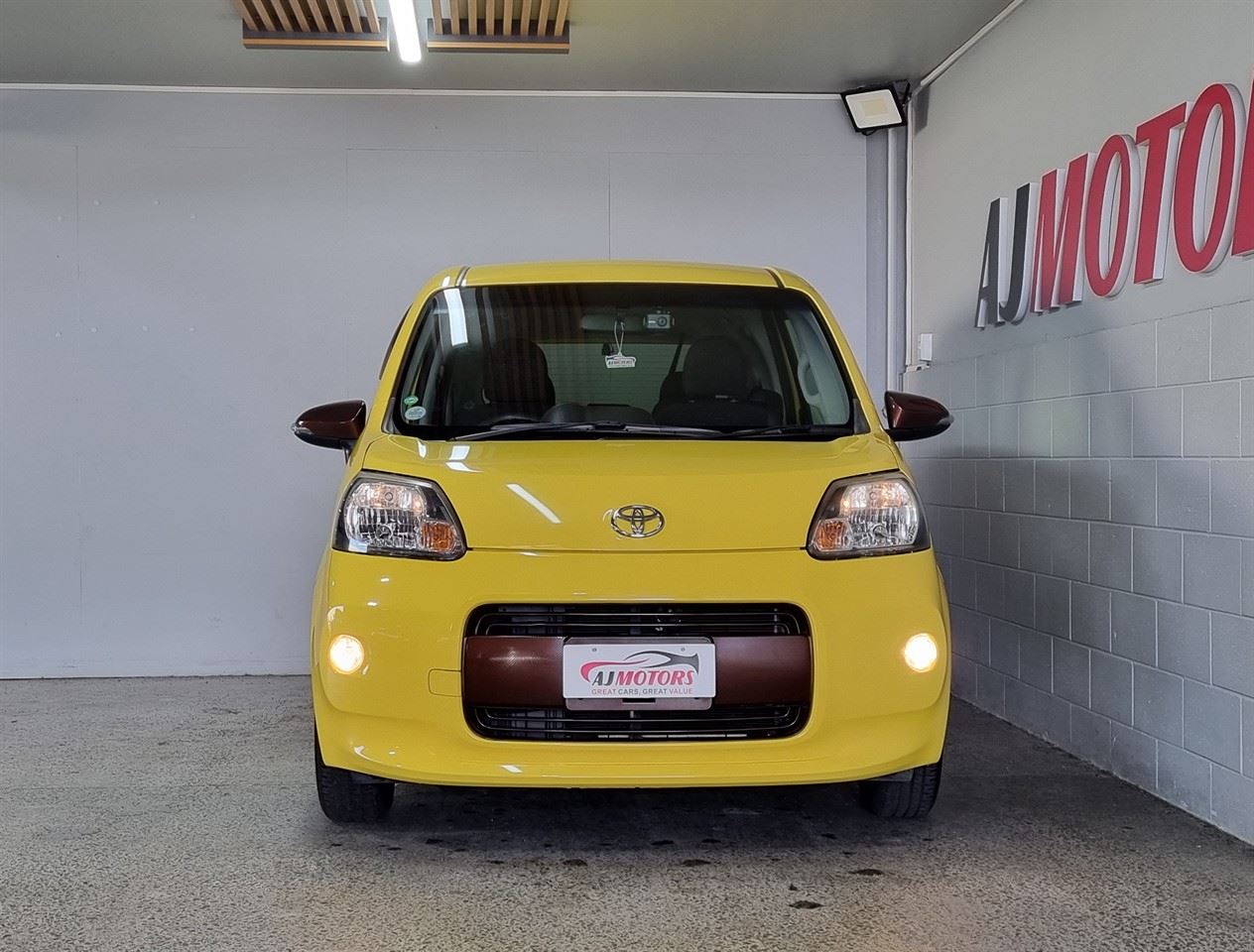Vehicle image 2