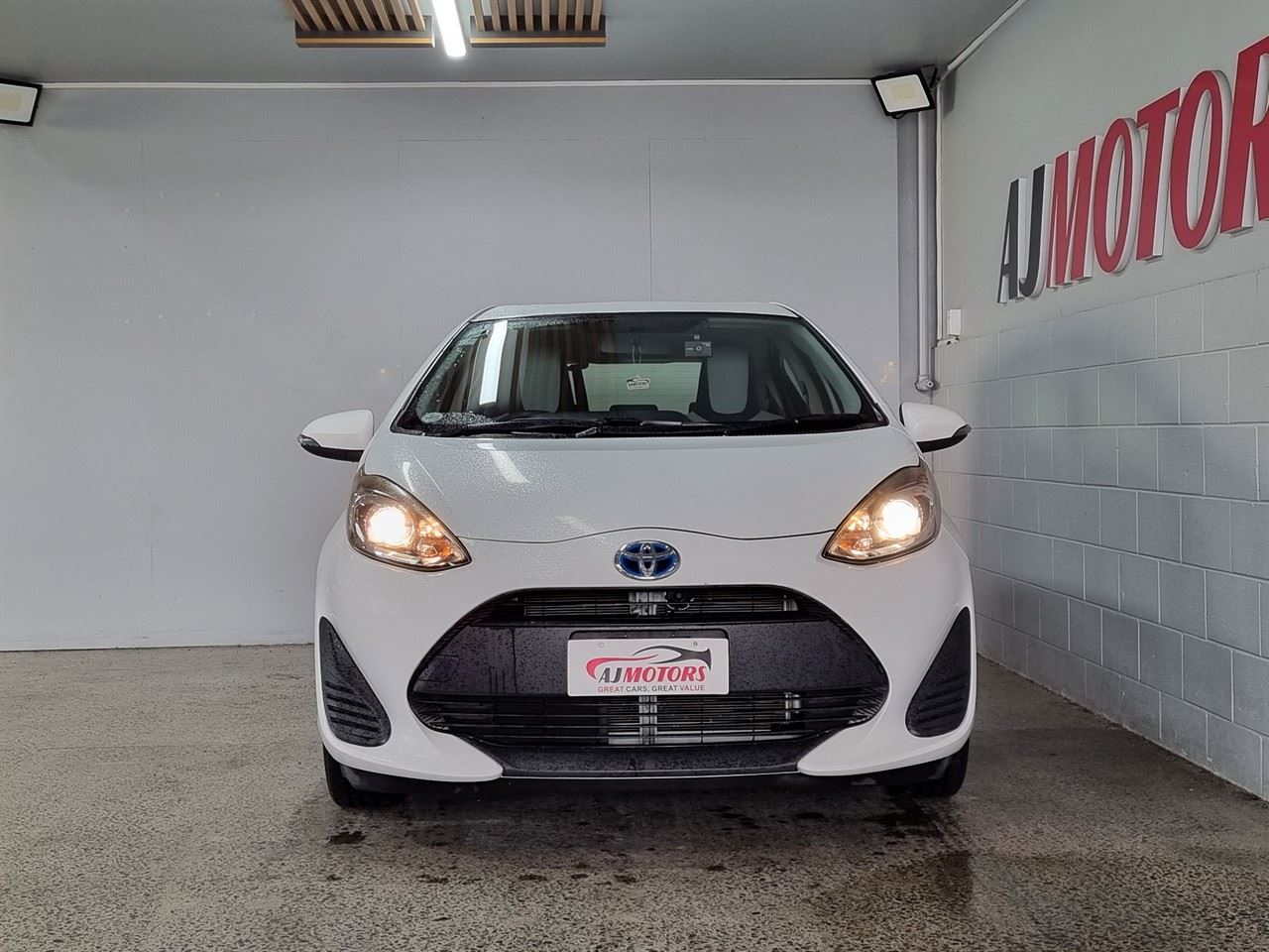 Vehicle image 2