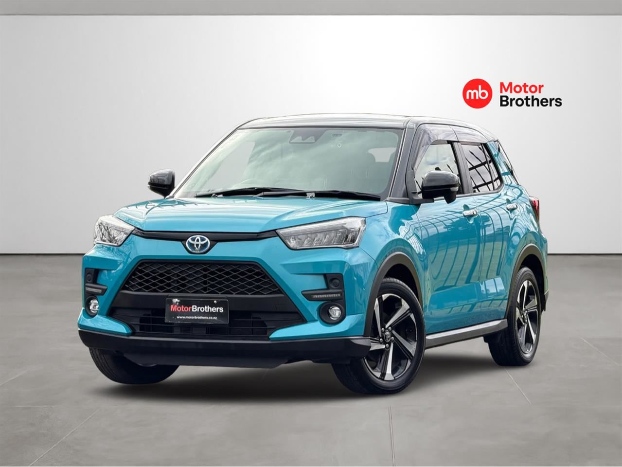 Vehicle image 3