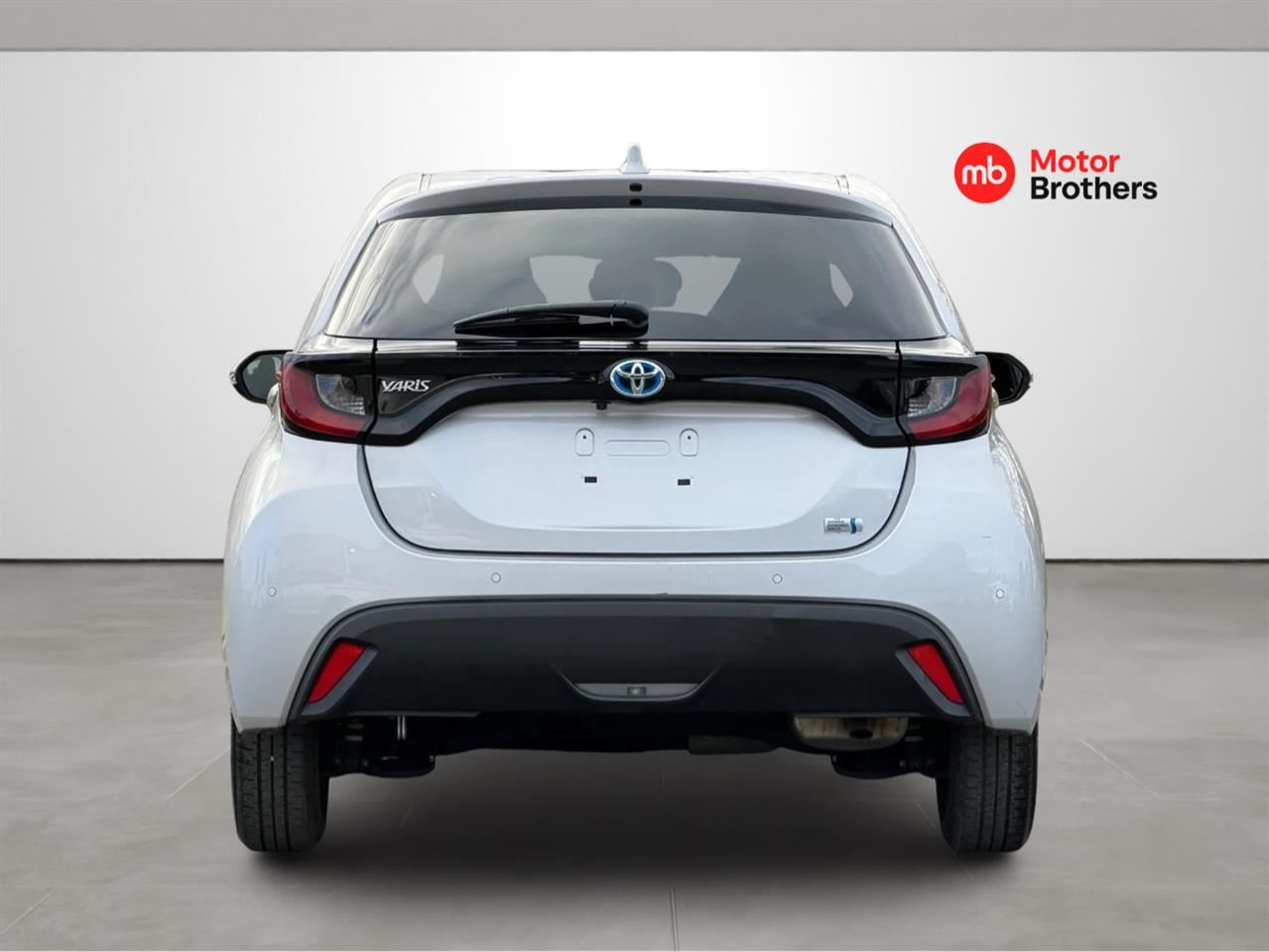 Vehicle image 5