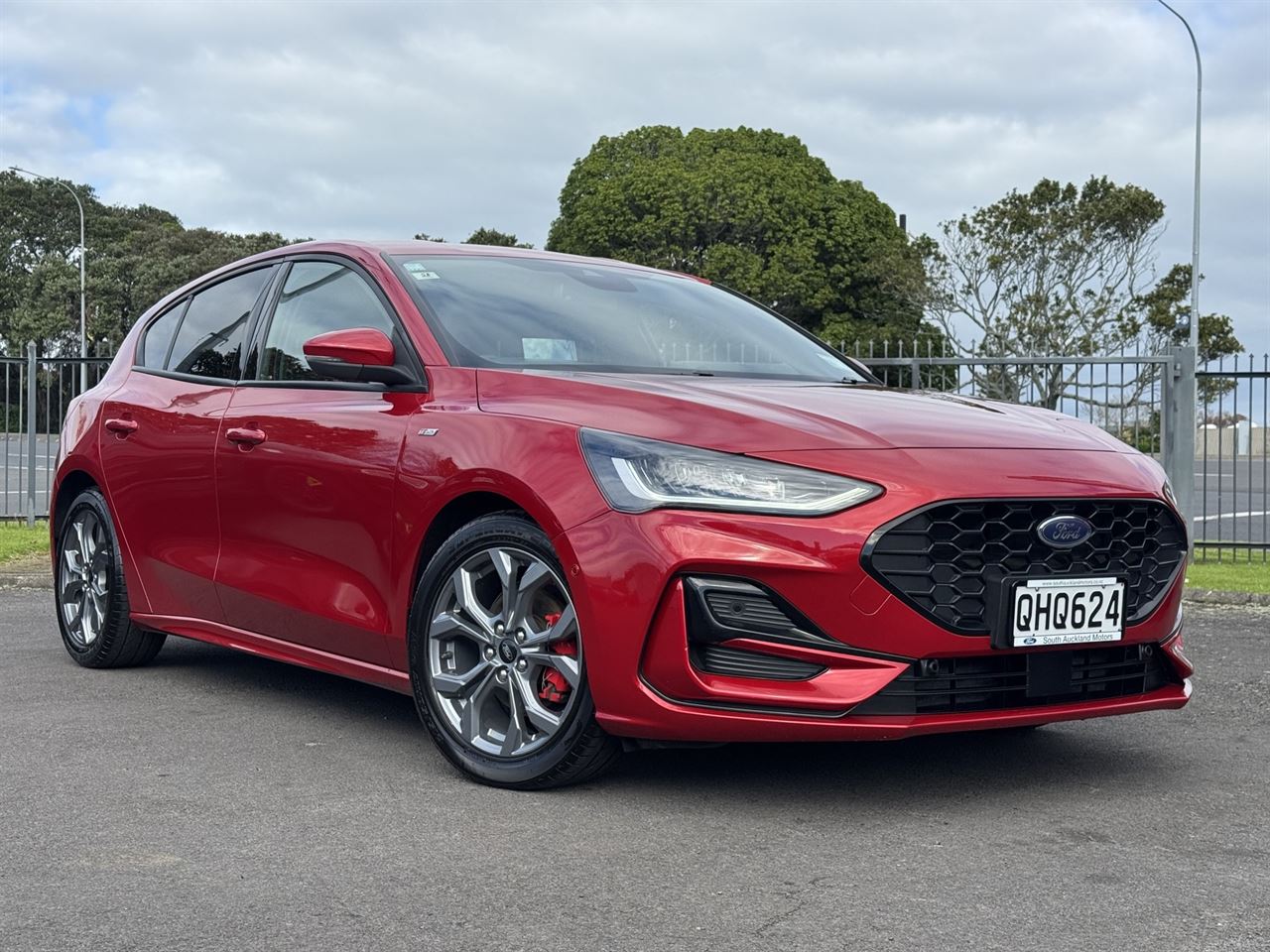 Vehicle image 3