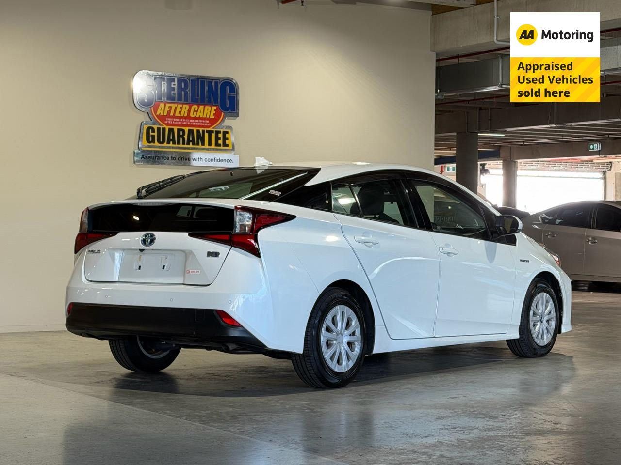 Vehicle image 5