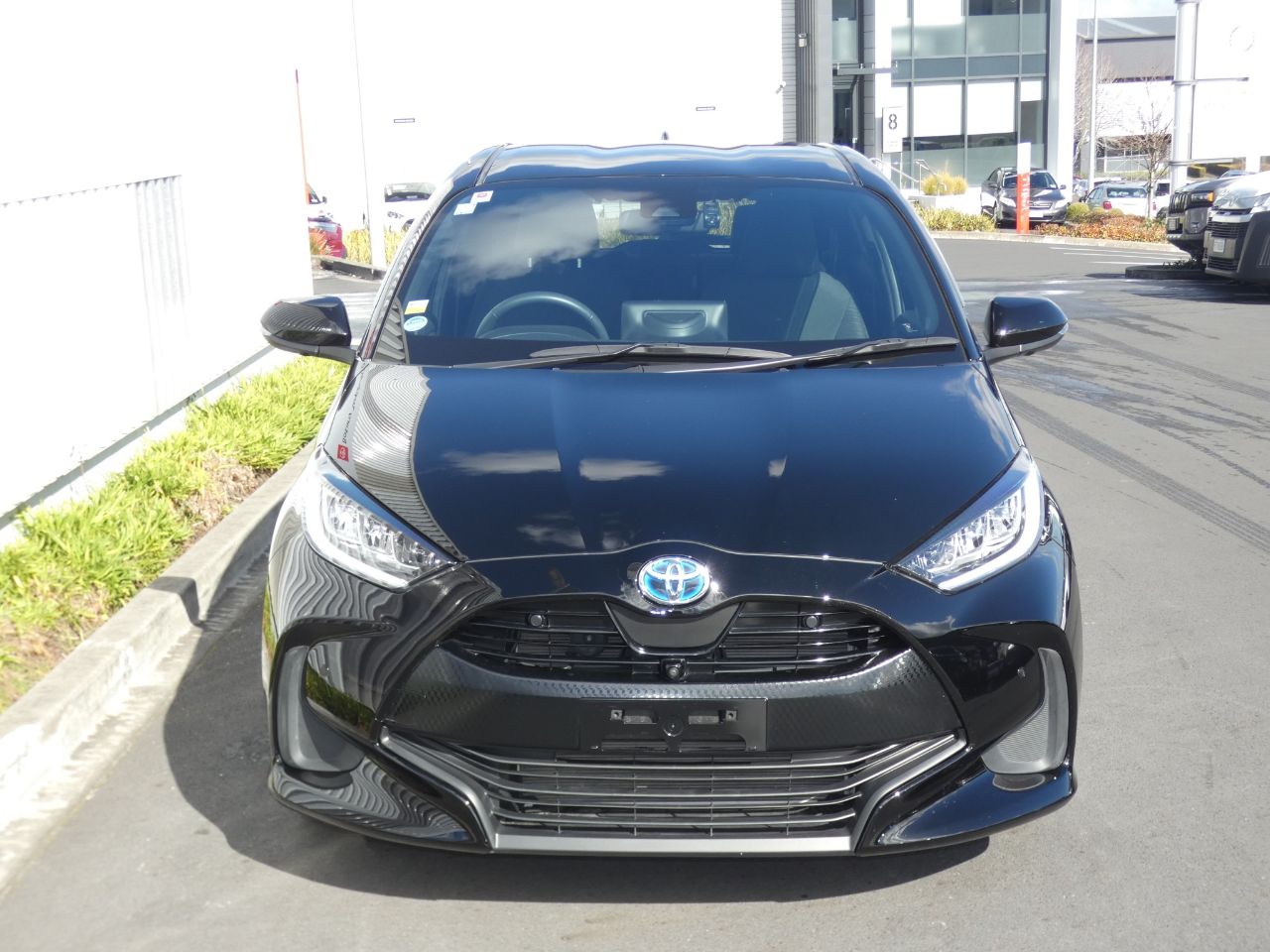 Vehicle image 3