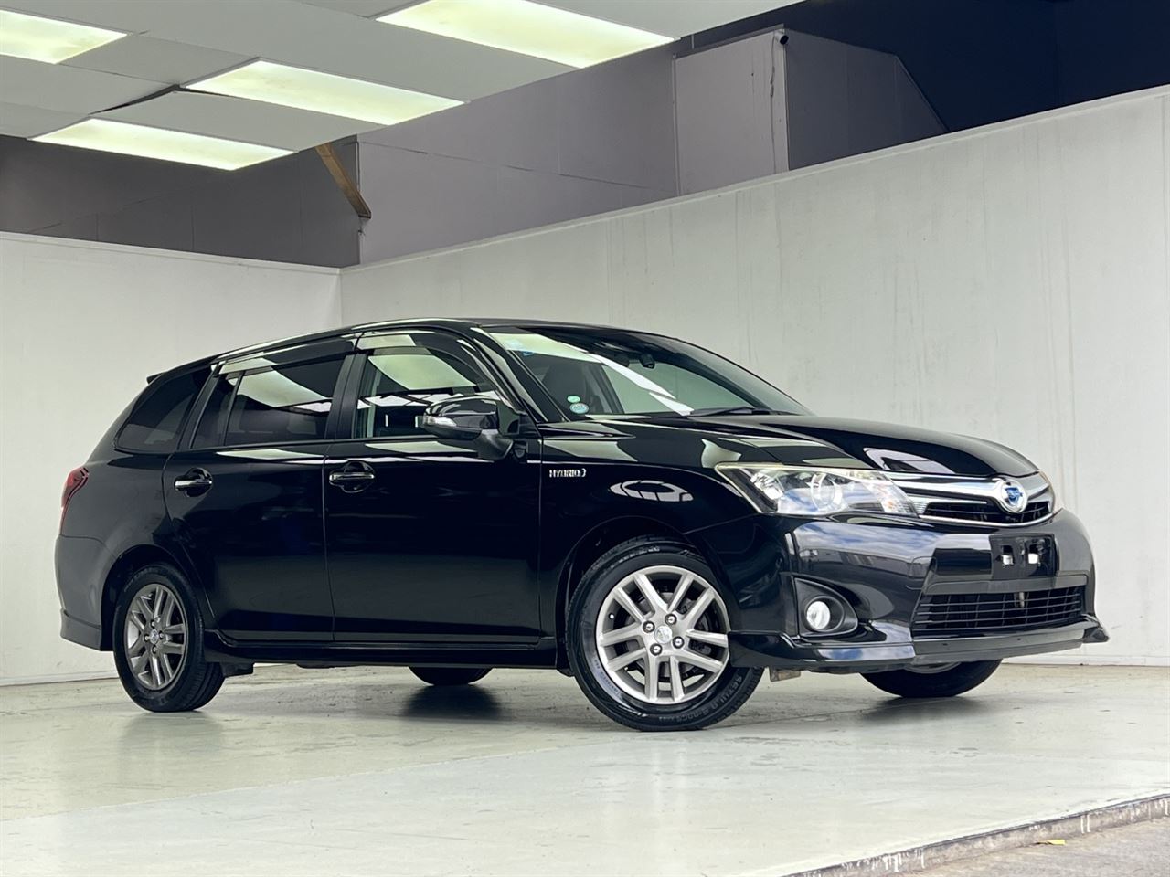 Vehicle image 4