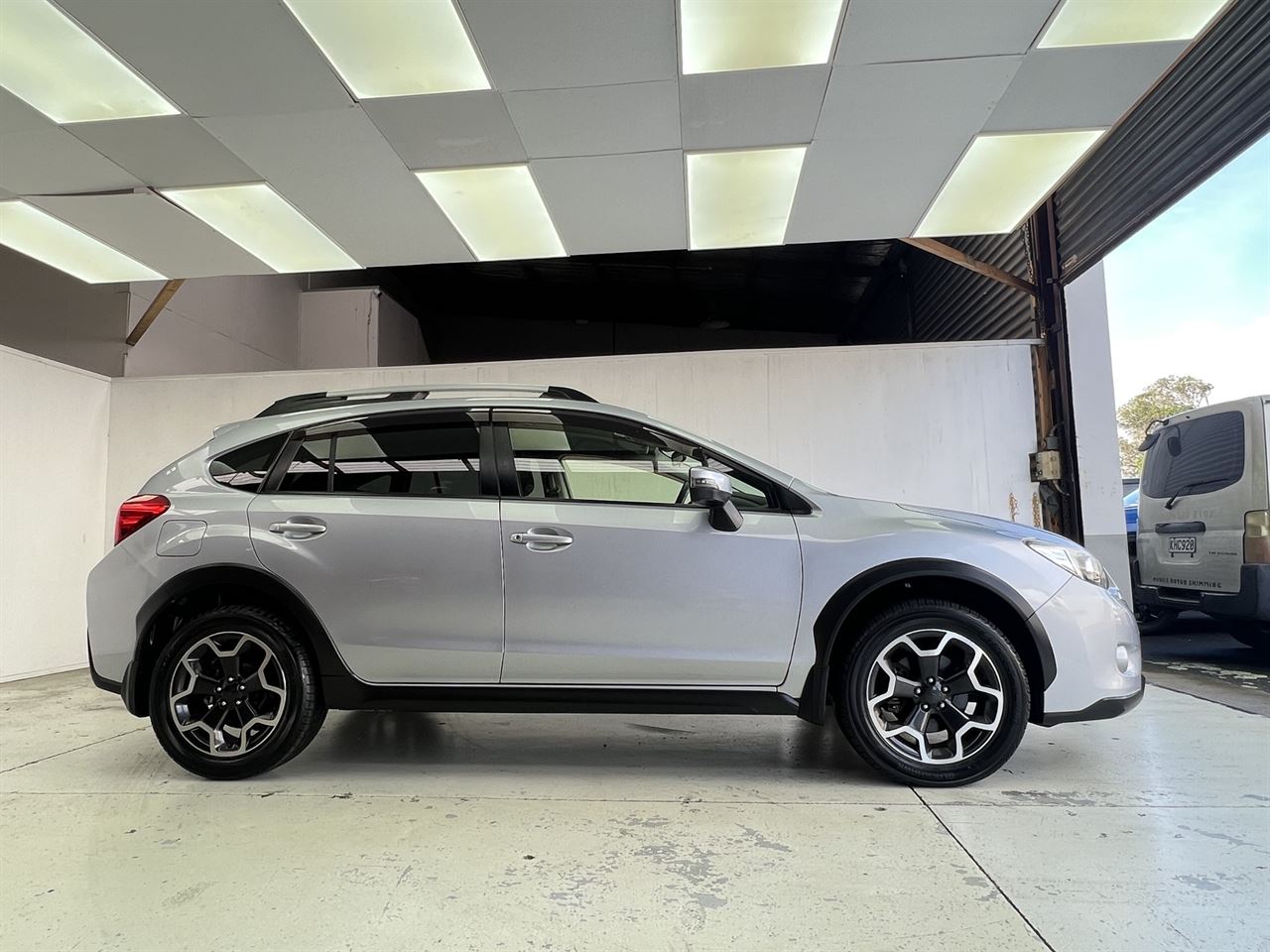 Vehicle image 5