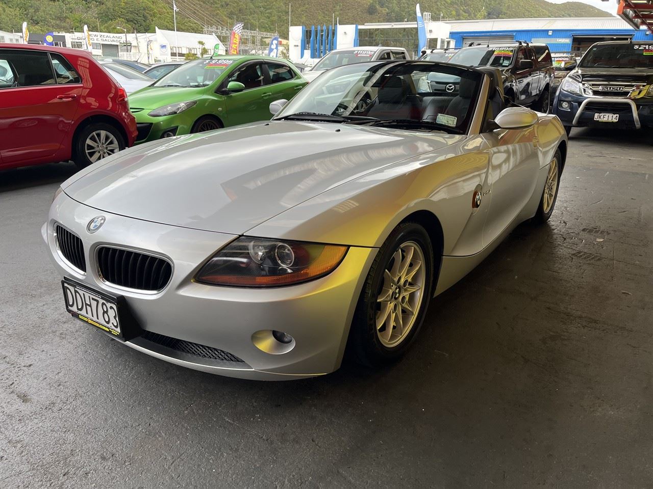 Vehicle image 3