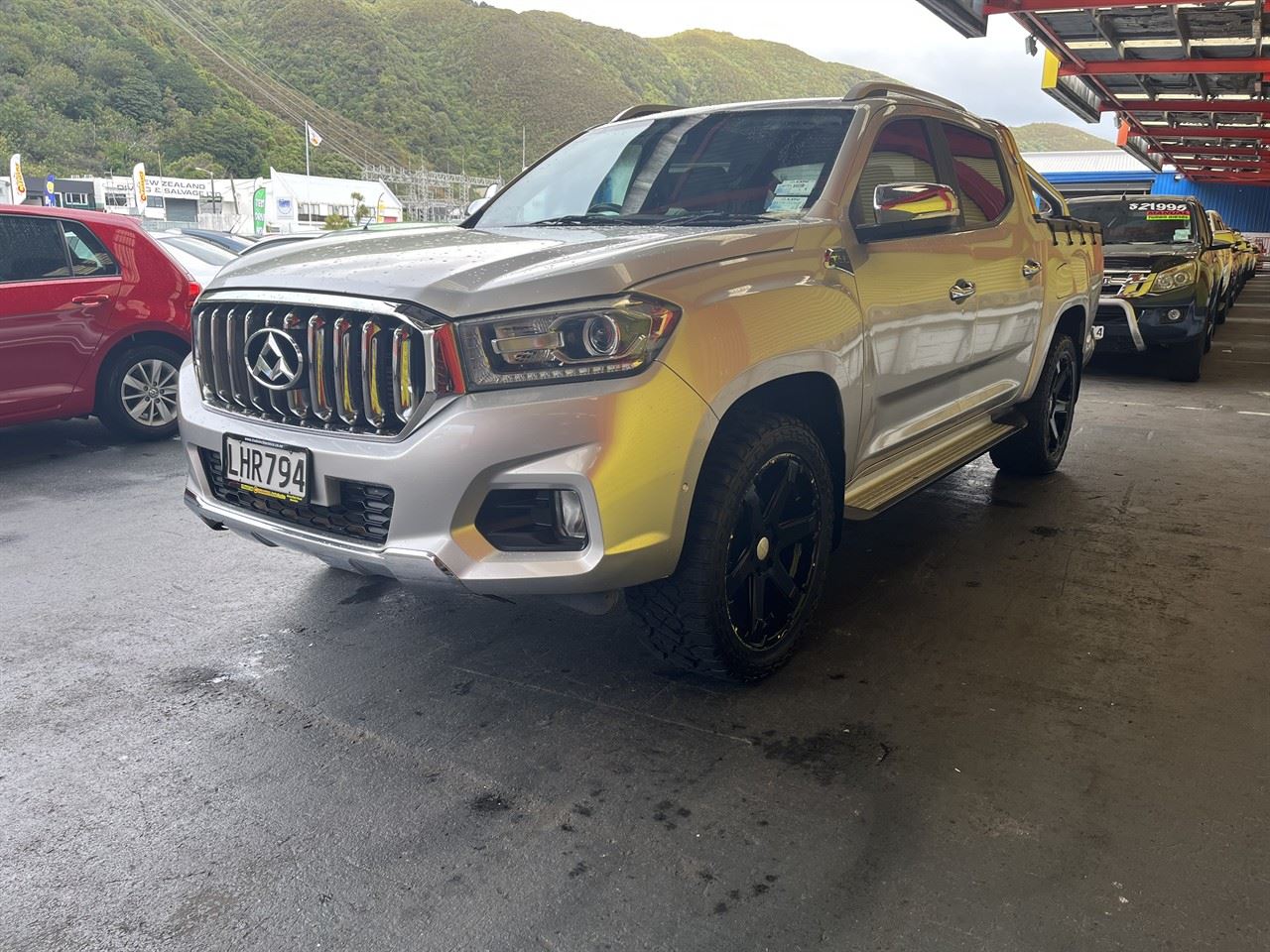 Vehicle image 3