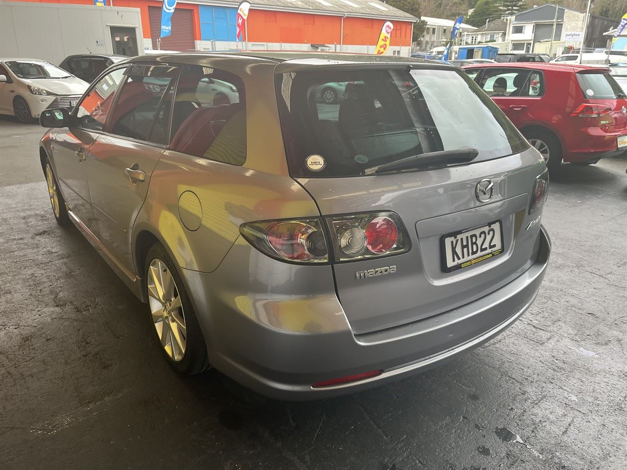 Vehicle image 4