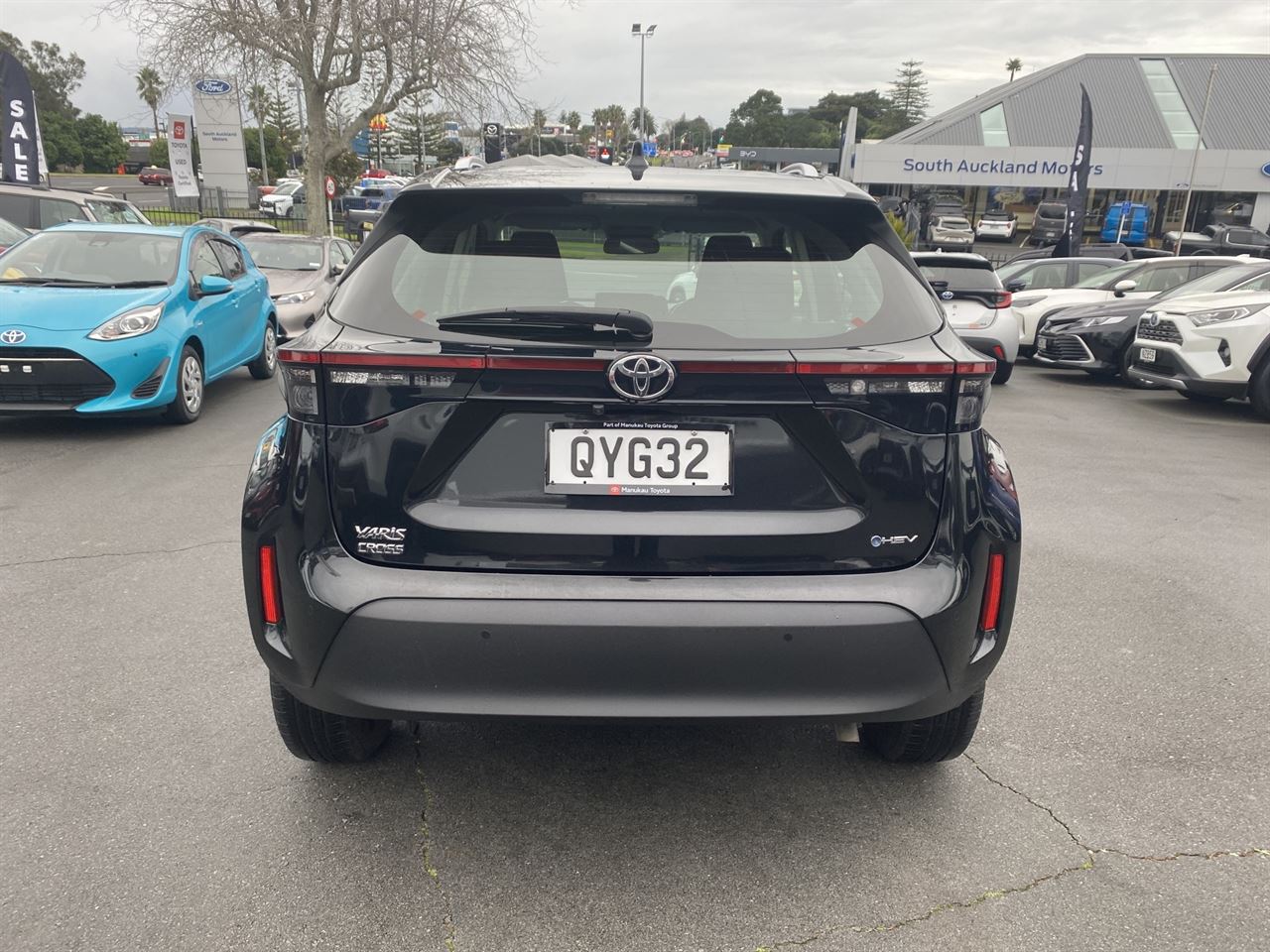 Vehicle image 3