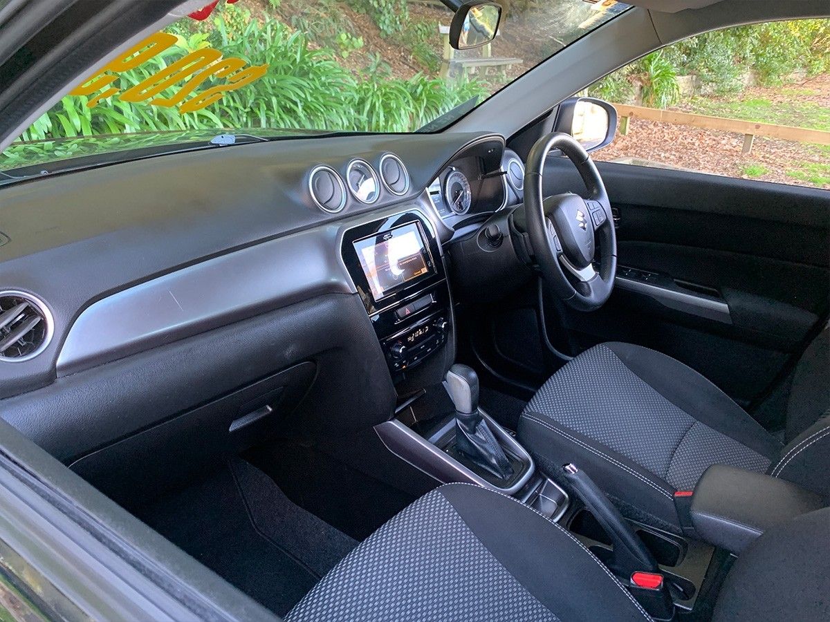 Vehicle image 3