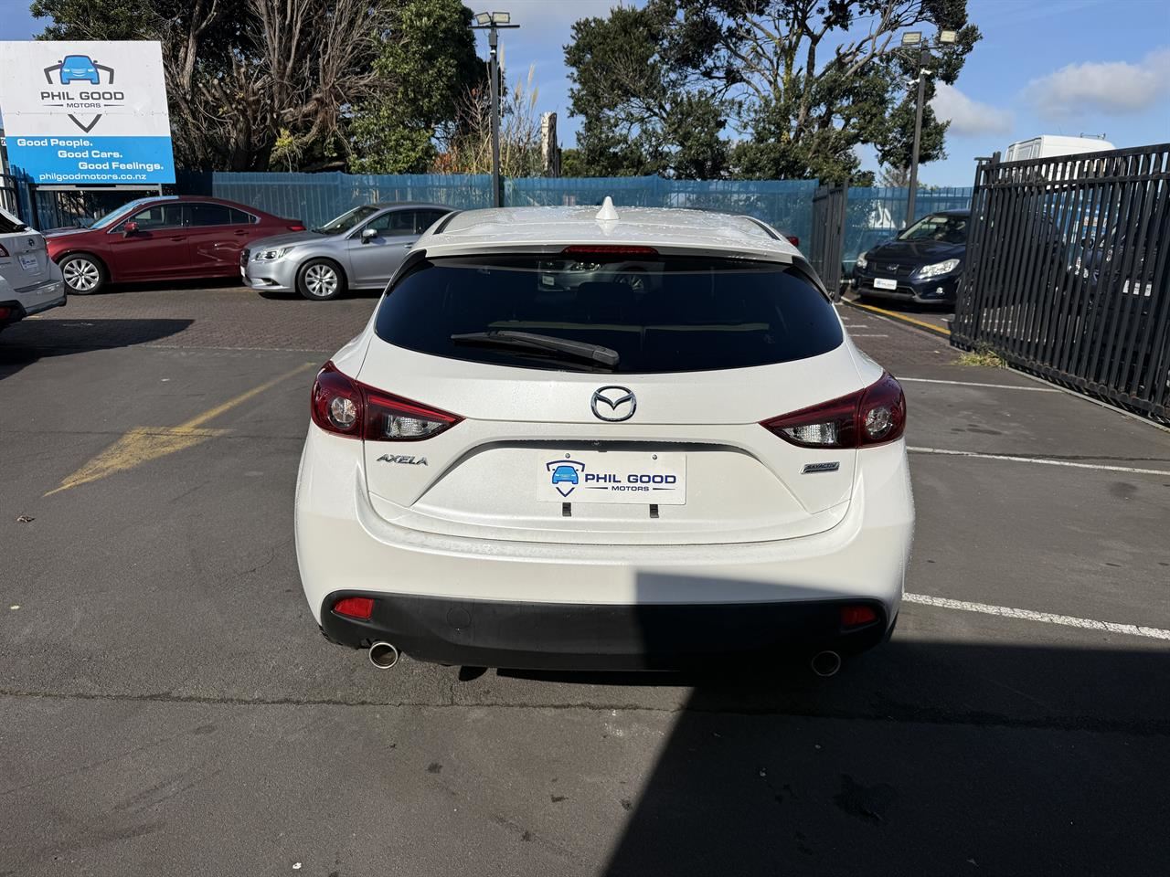Vehicle image 5