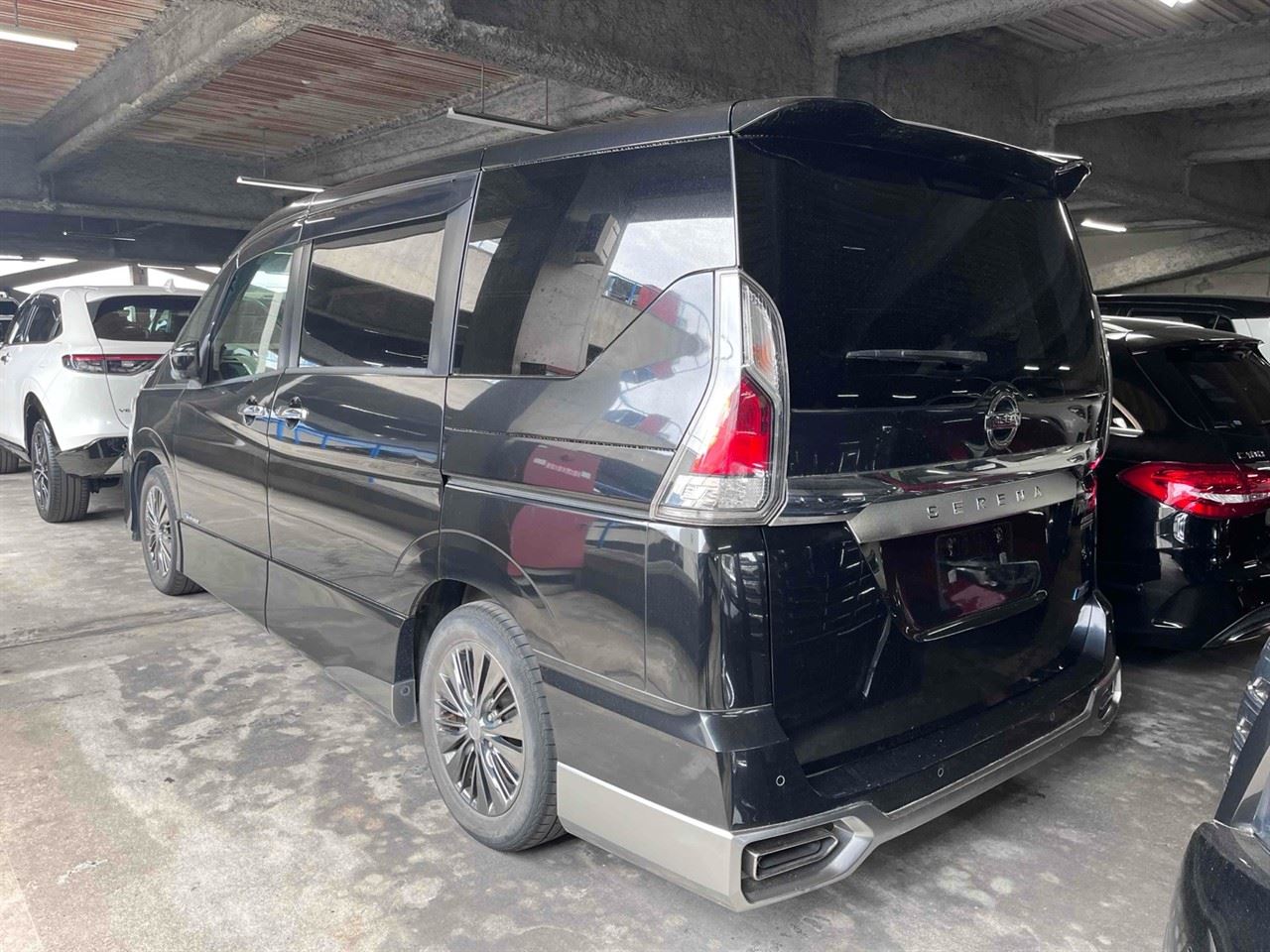 Vehicle image 3