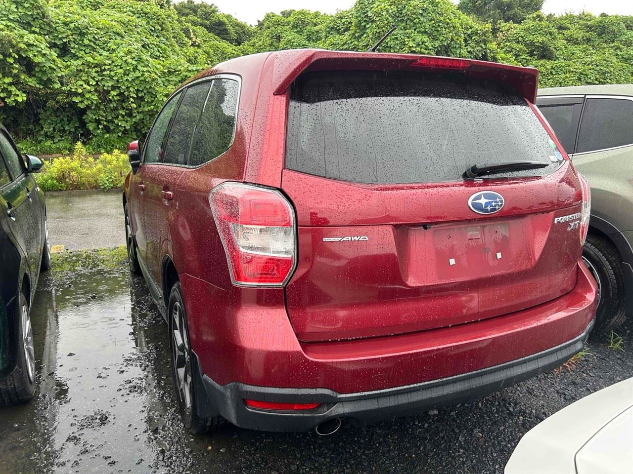 Vehicle image 4