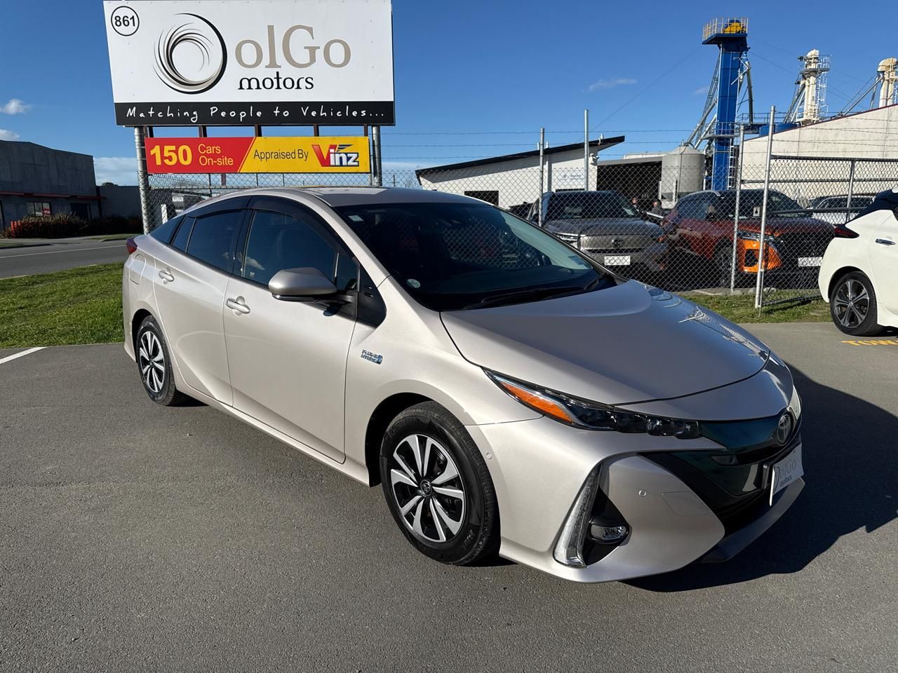 Vehicle image 2