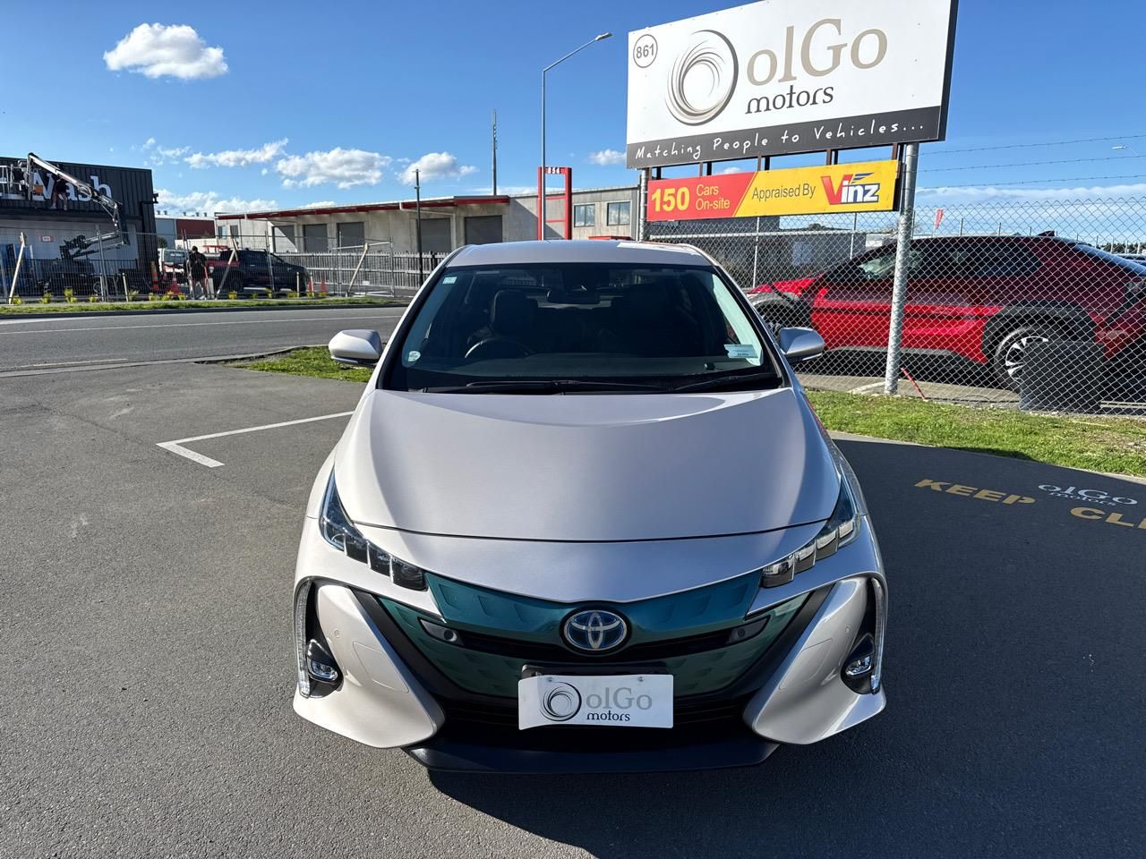 Vehicle image 3
