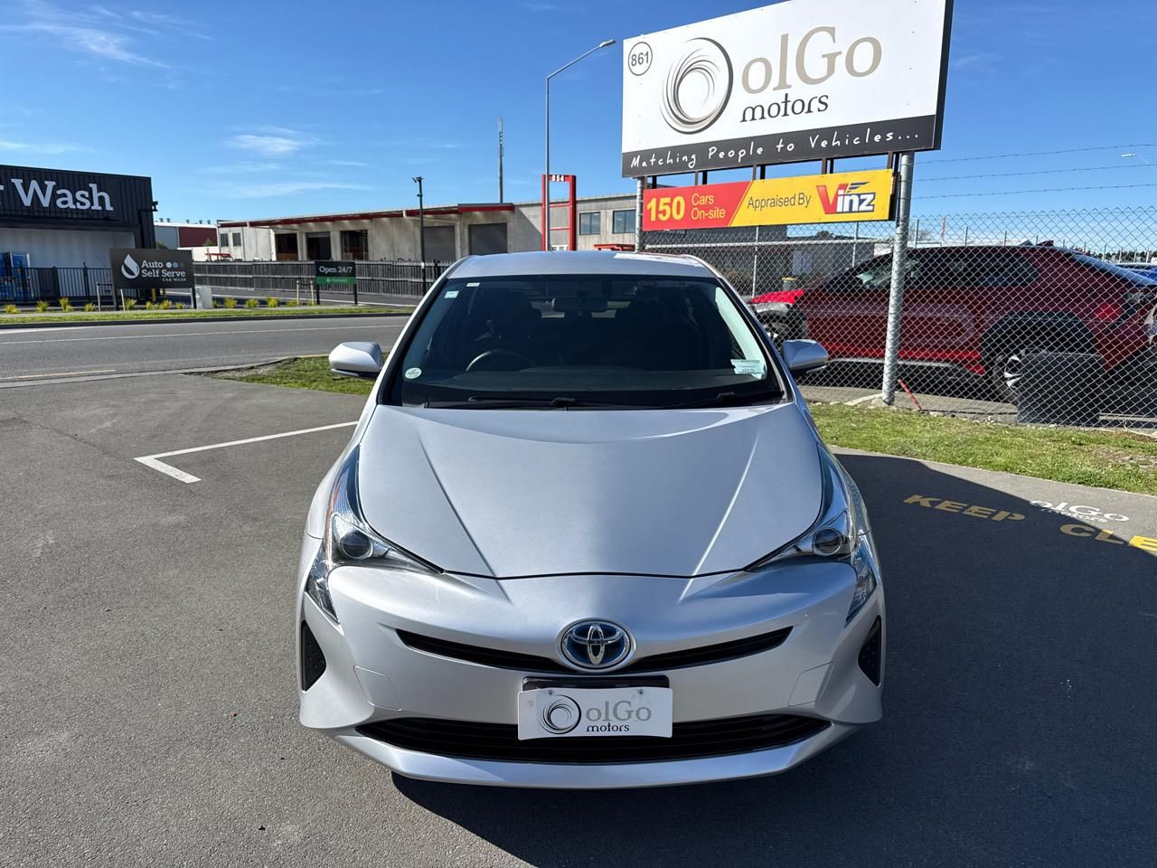 Vehicle image 3