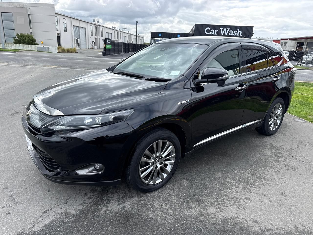 Vehicle image 4