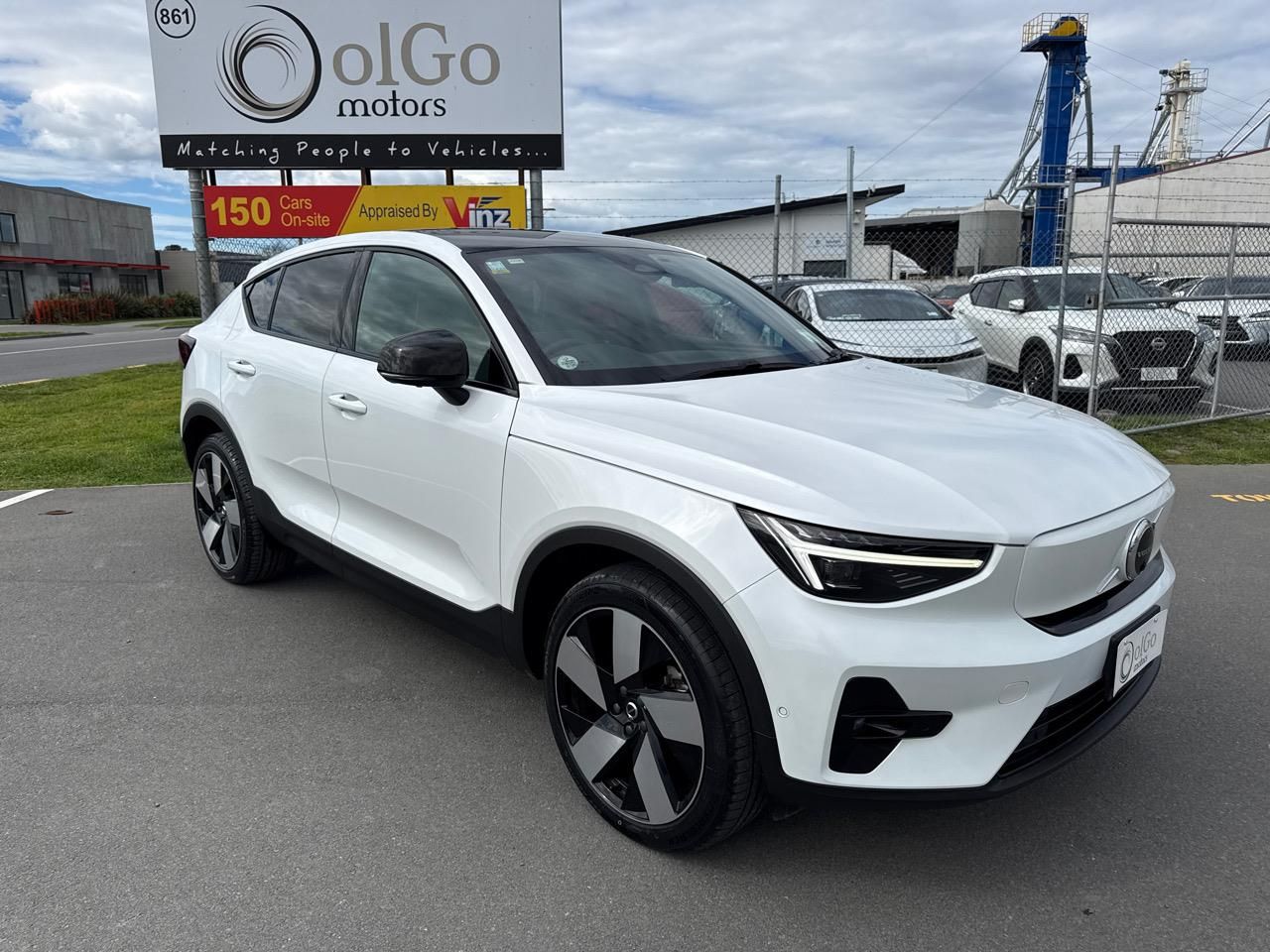 Vehicle image 2