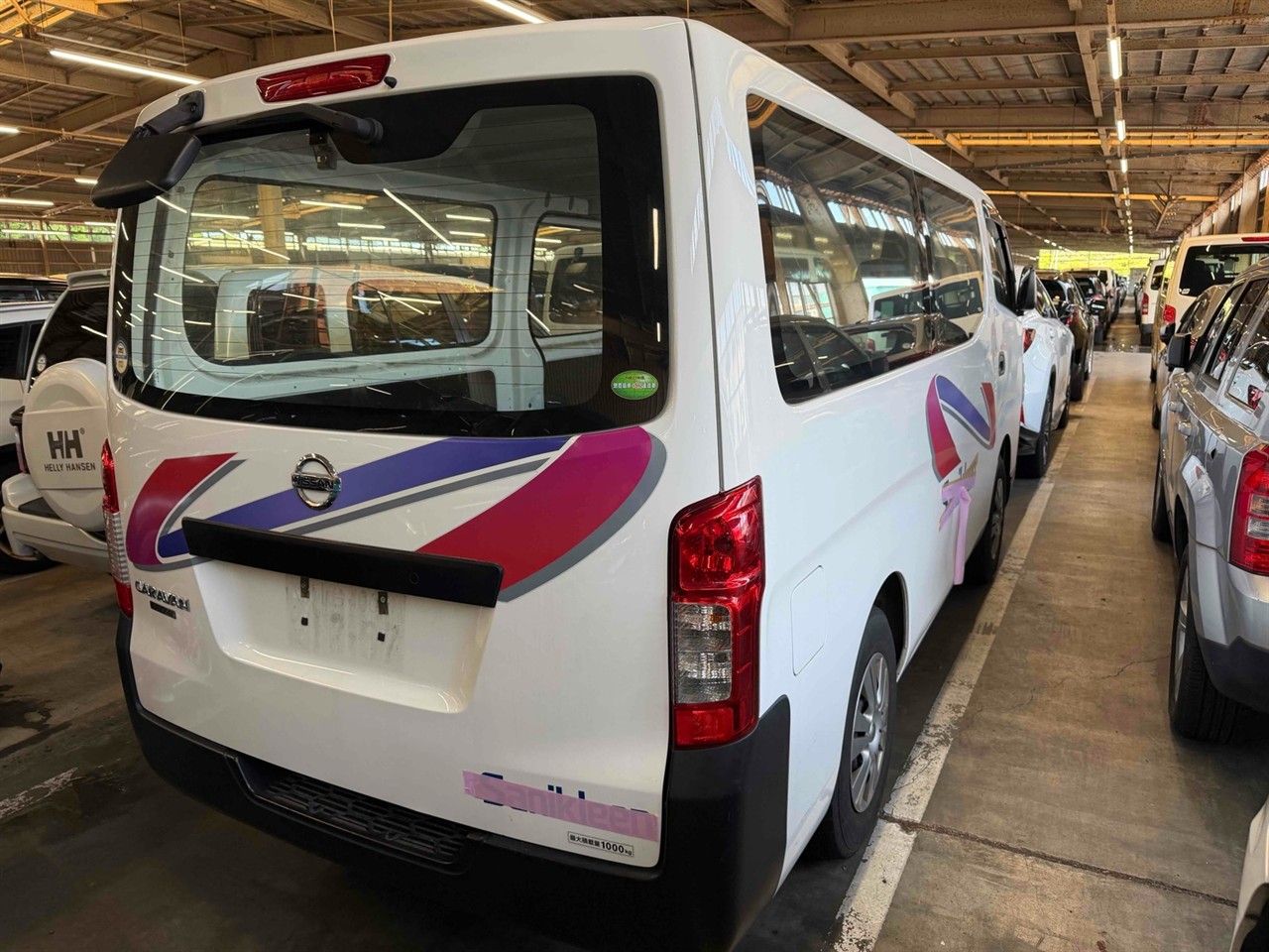 Vehicle image 5