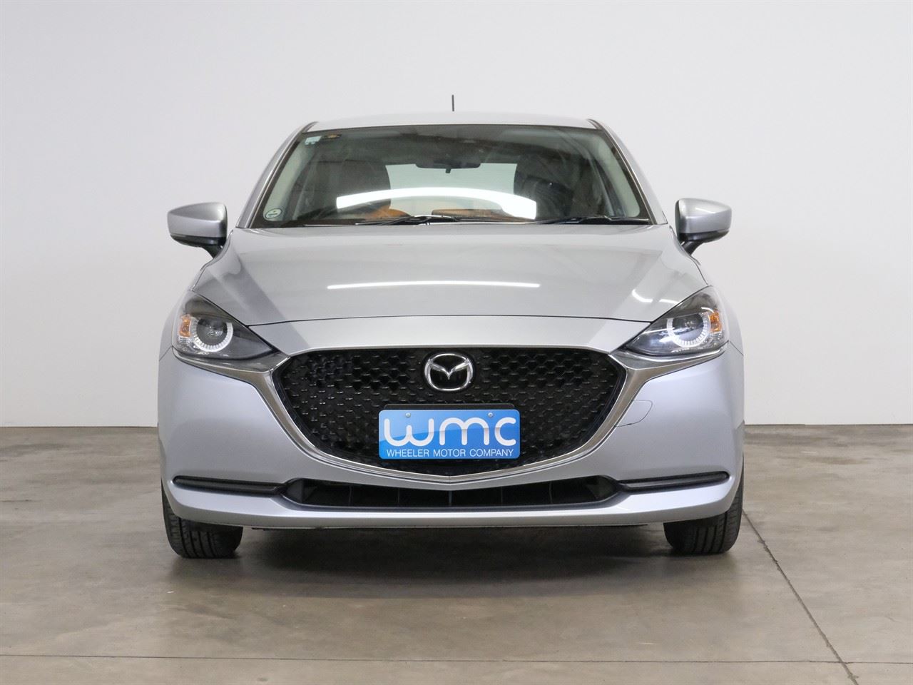 Vehicle image 3