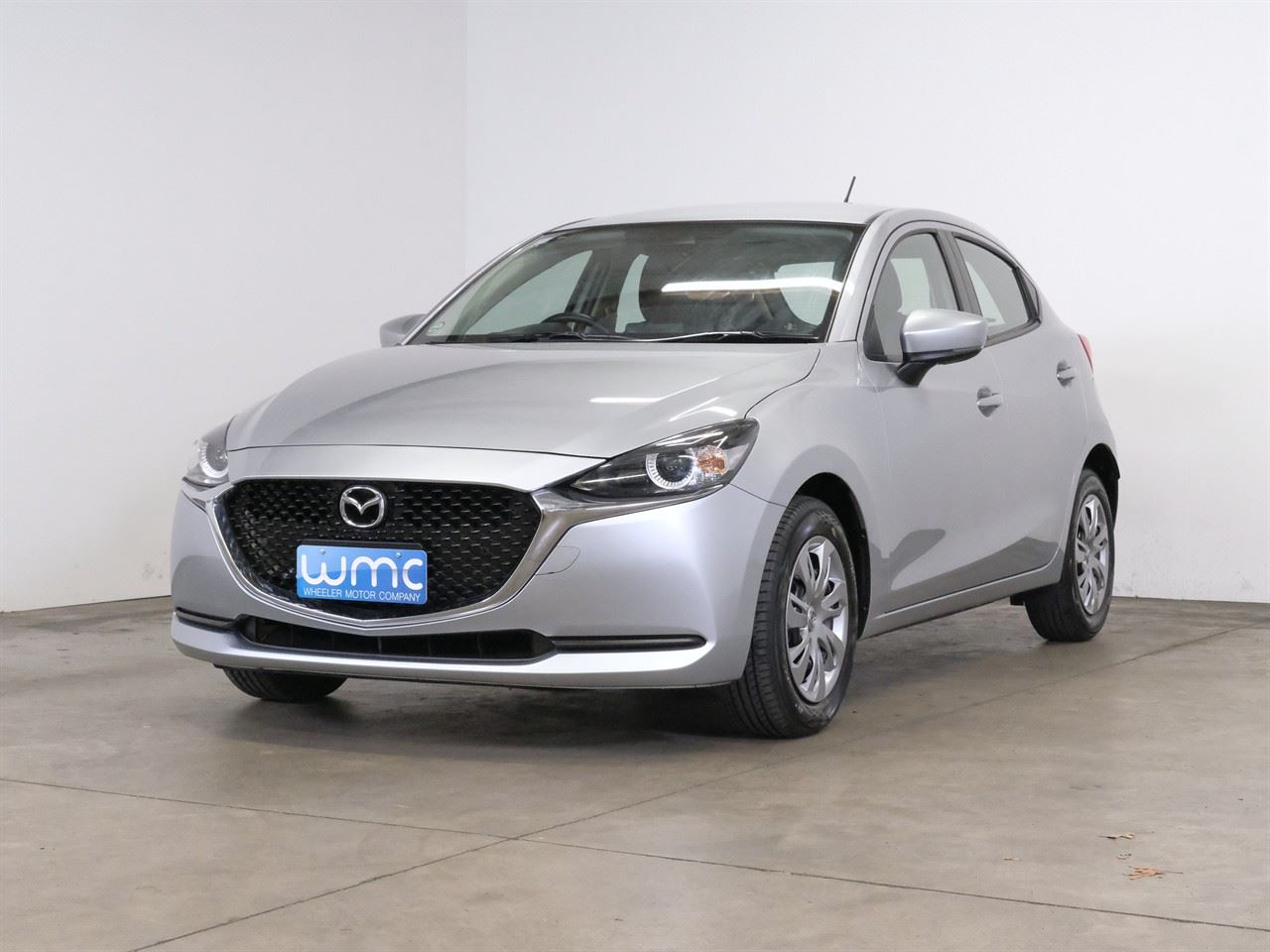 Vehicle image 4