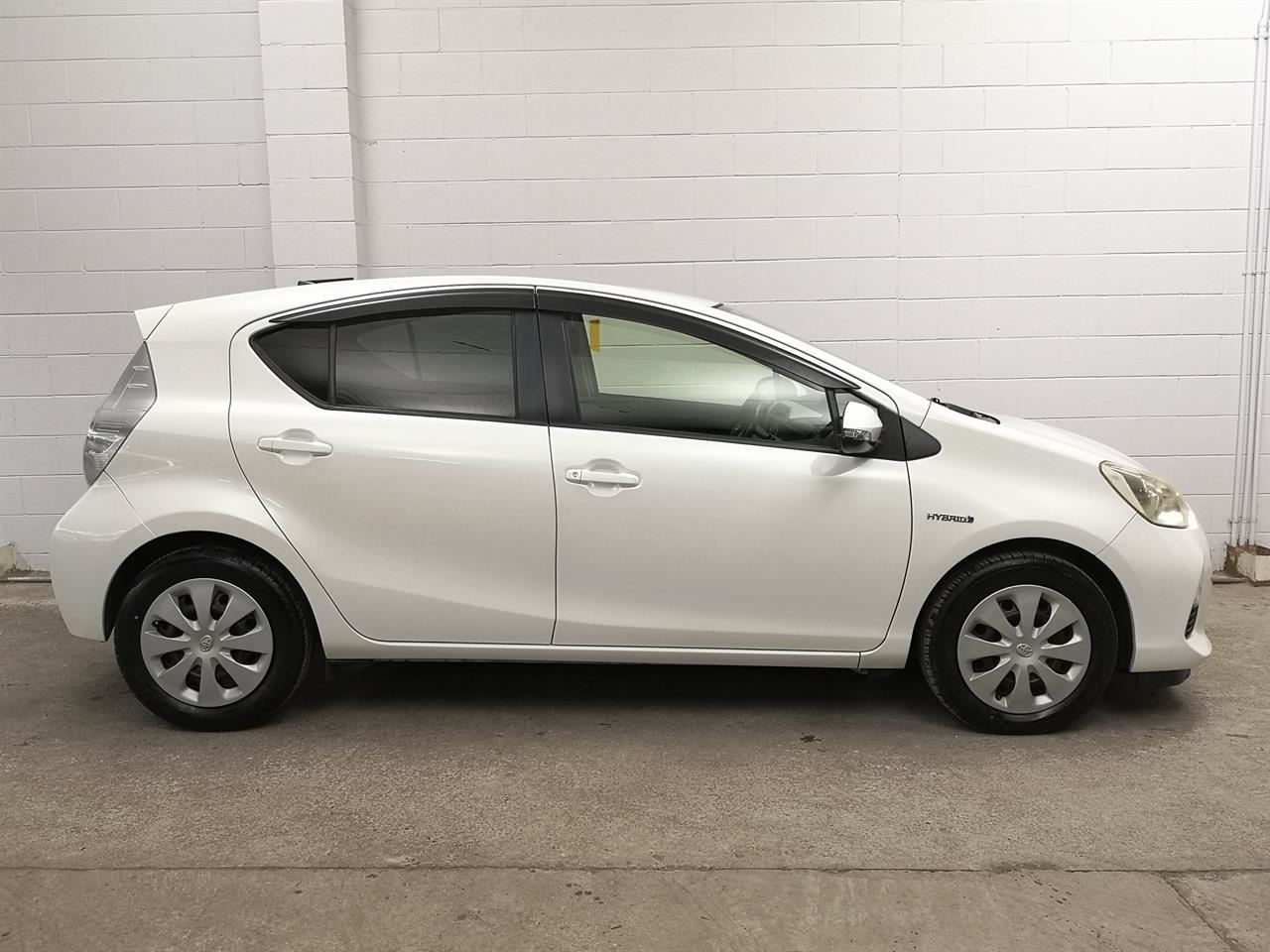 Vehicle image 3
