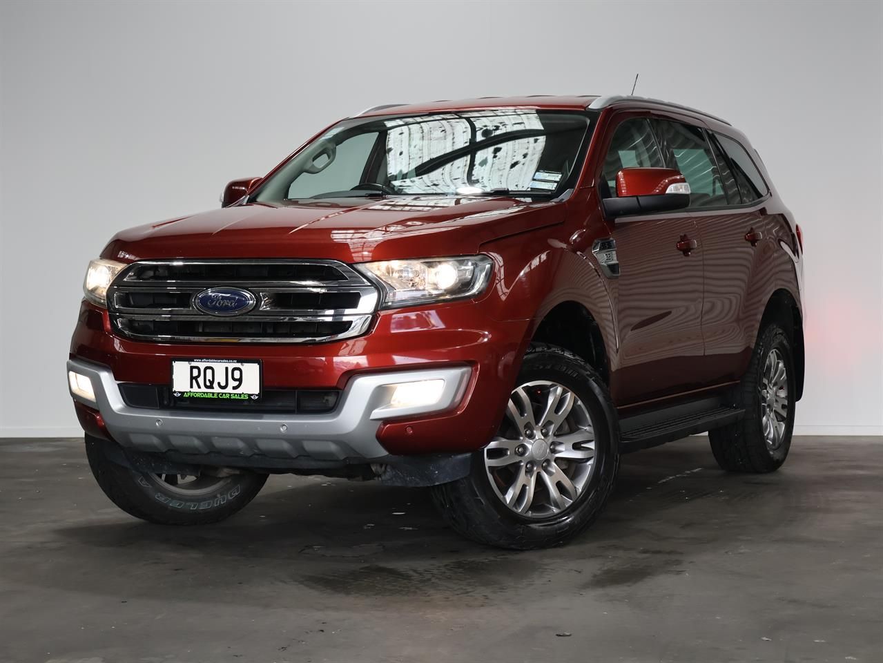 Vehicle image 3