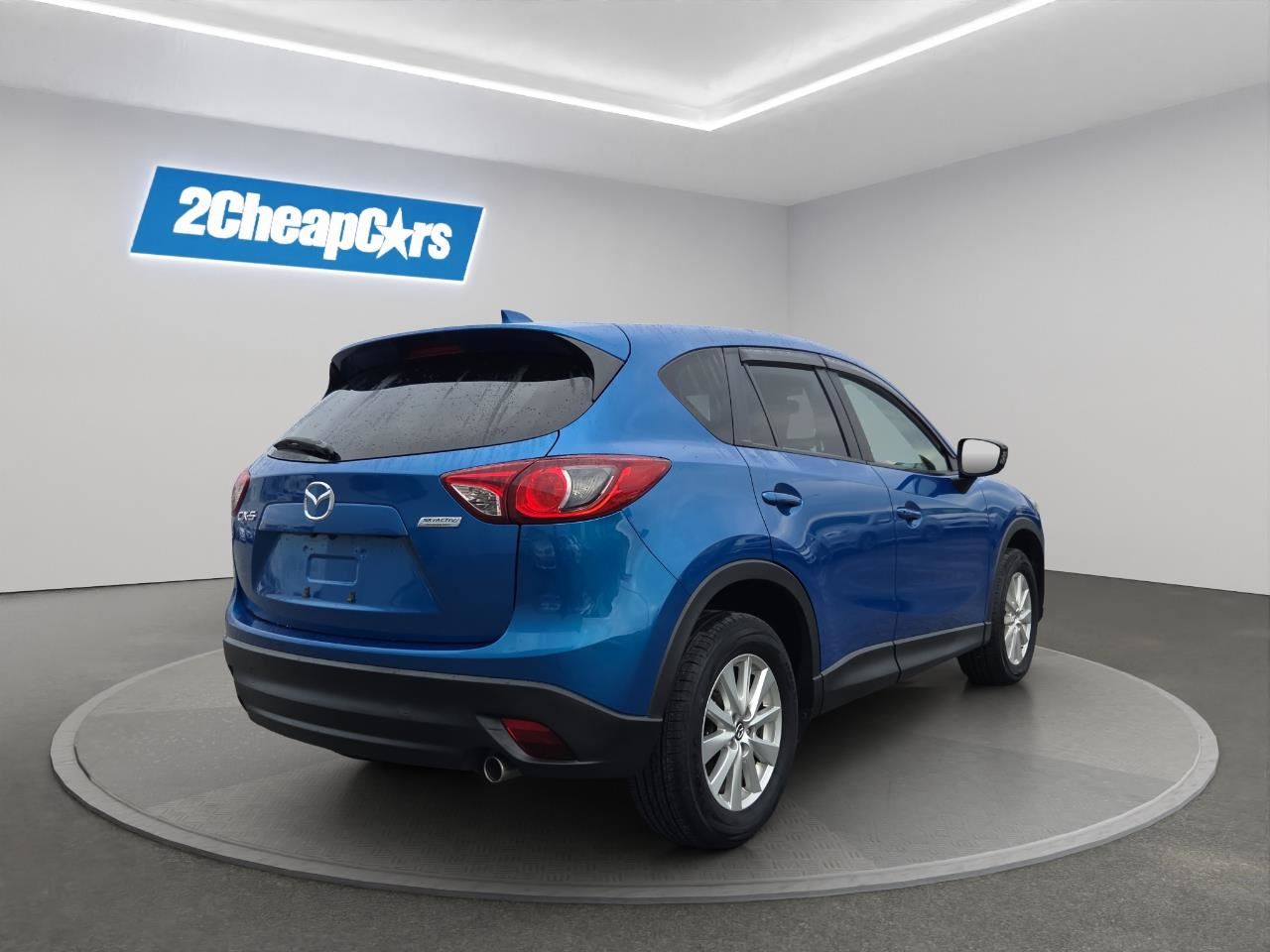 Vehicle image 5