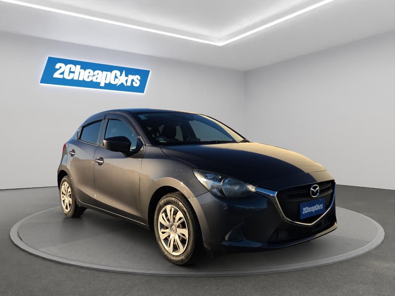 Vehicle image 3