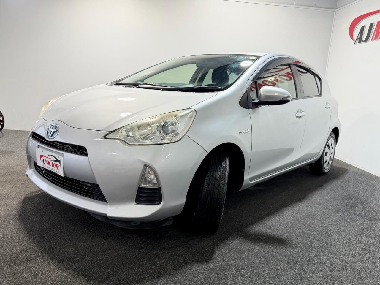 Vehicle image 3