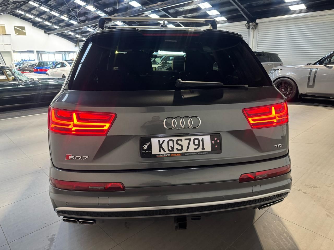 Vehicle image 4