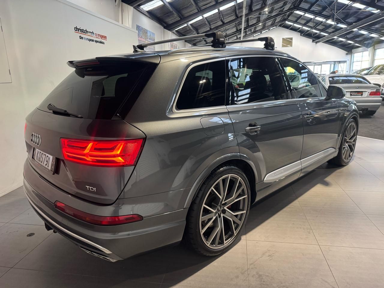 Vehicle image 5