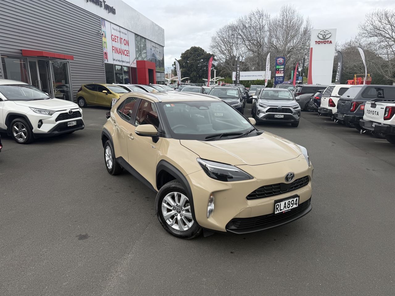 Vehicle image 3