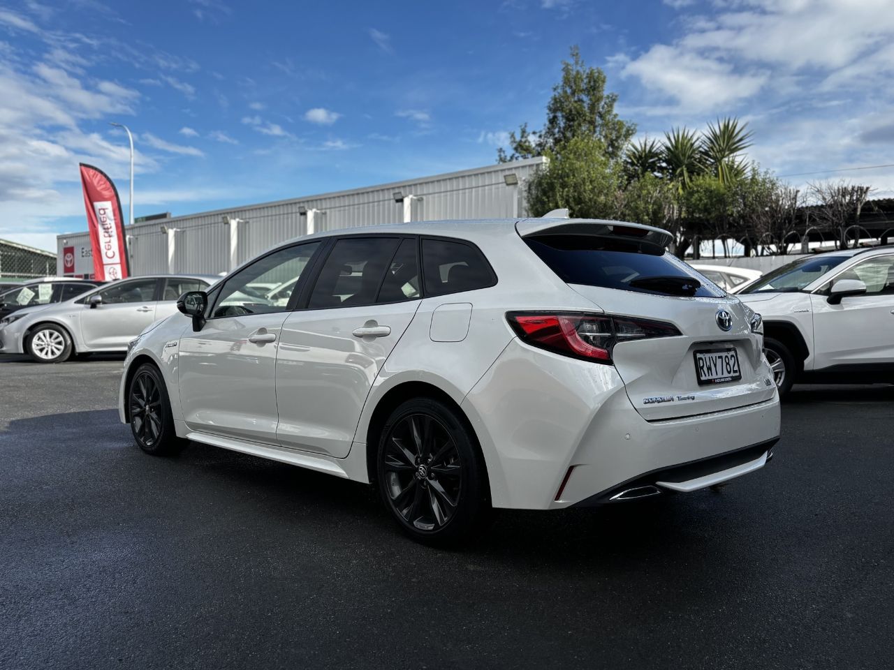 Vehicle image 5