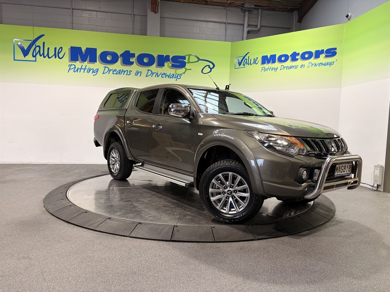 Vehicle image 1