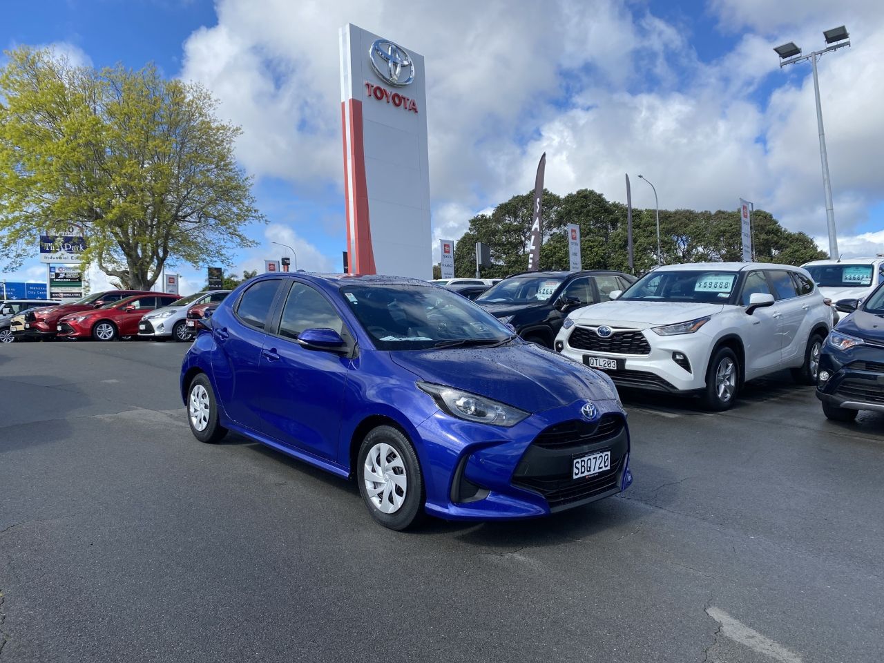 Vehicle image 1