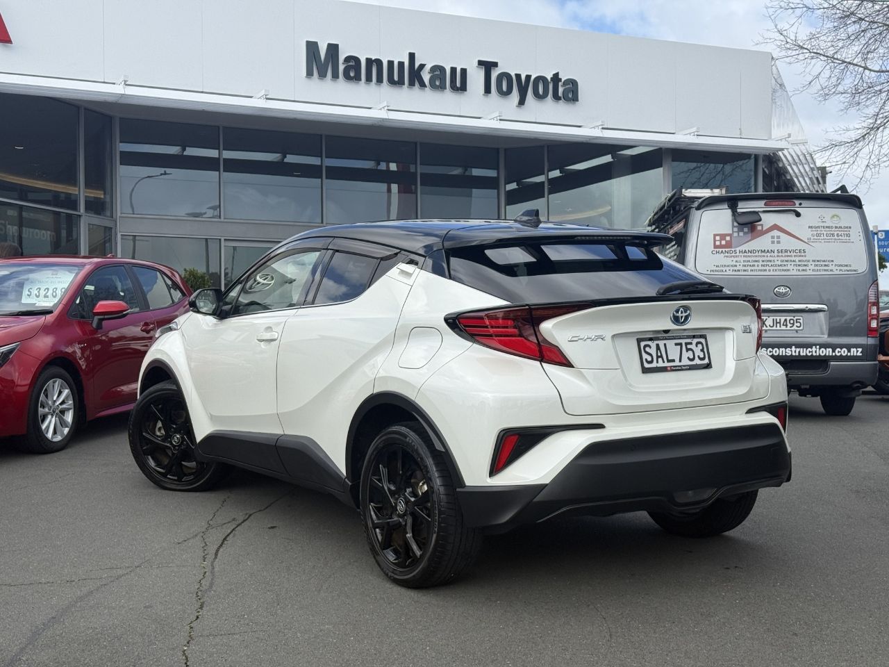 Vehicle image 5