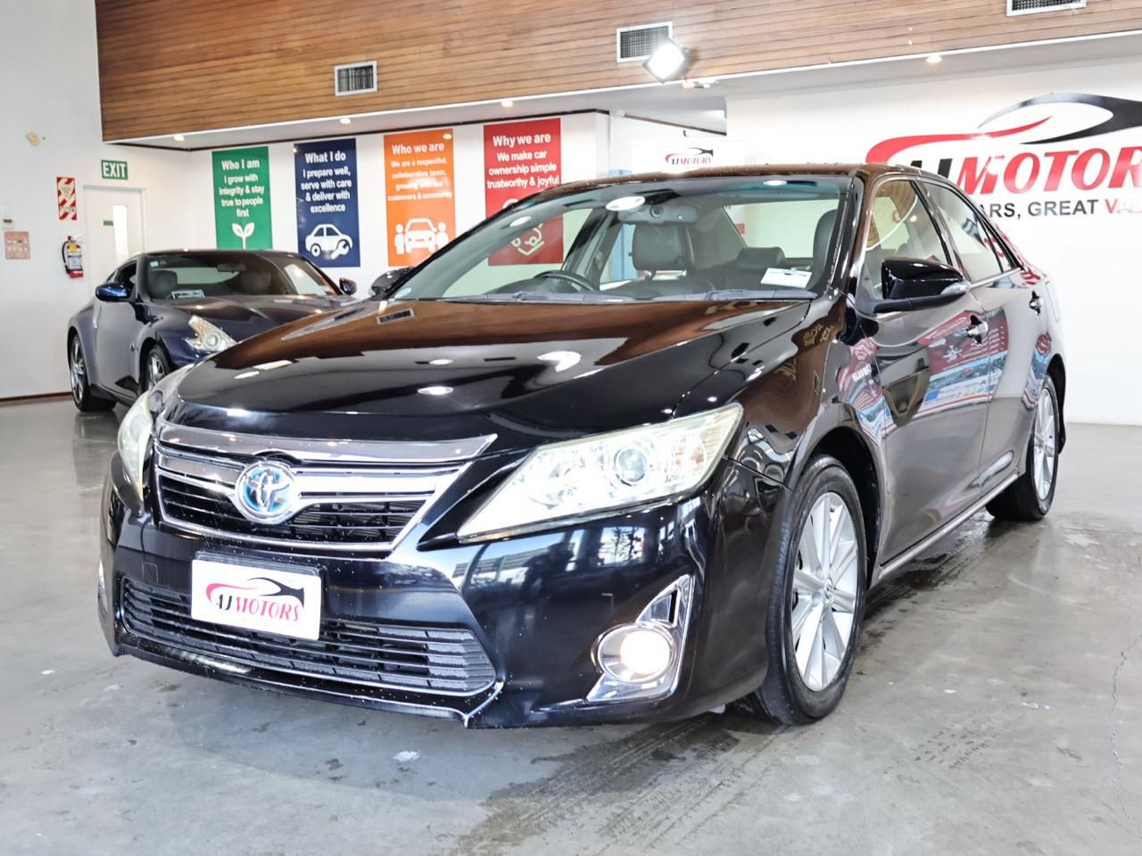 Vehicle image 3