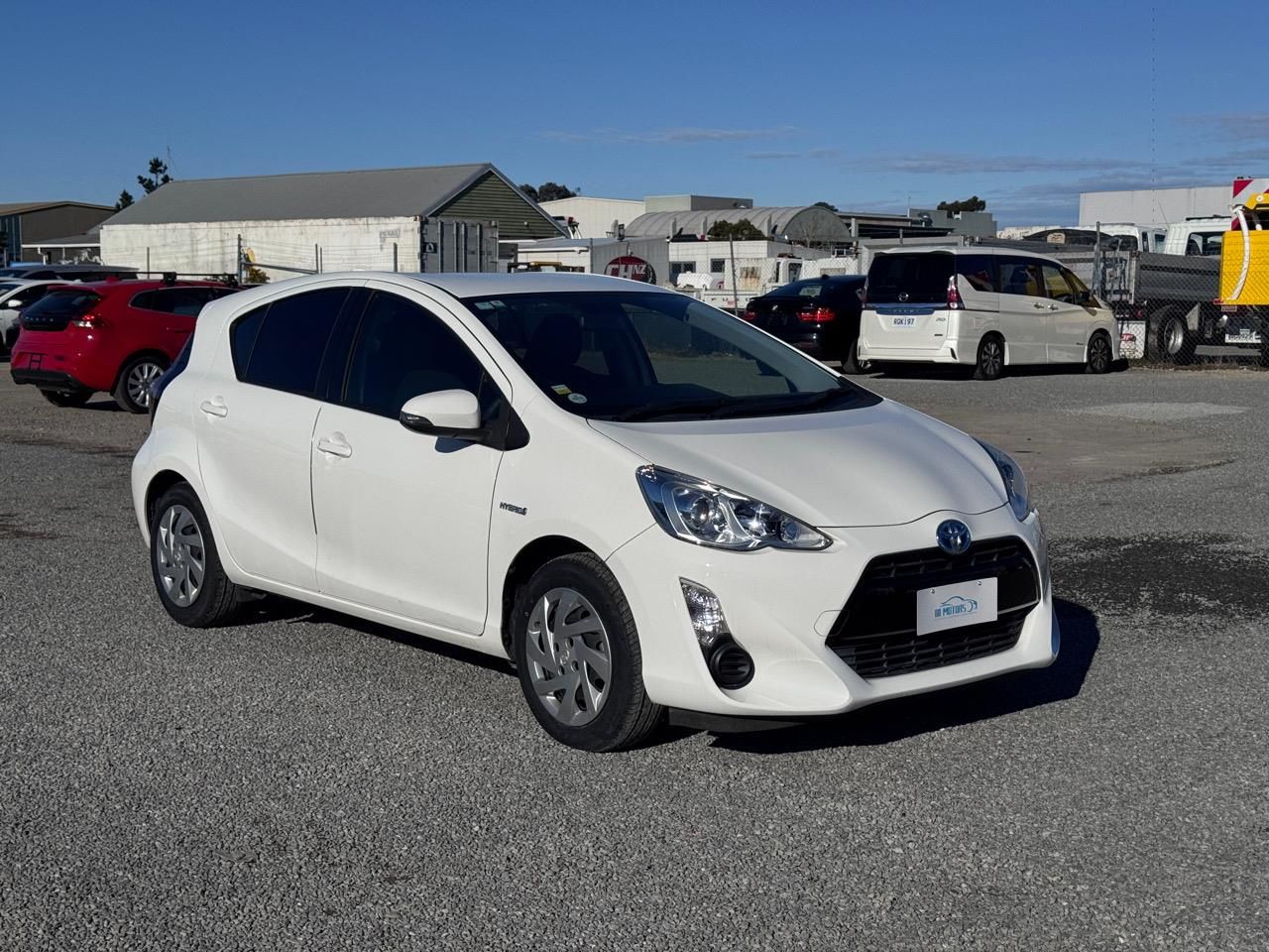Vehicle image 3