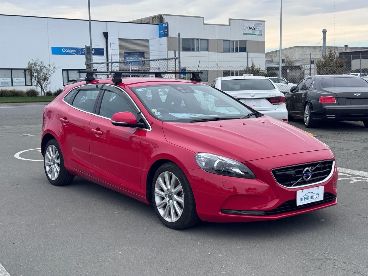 Vehicle image 3
