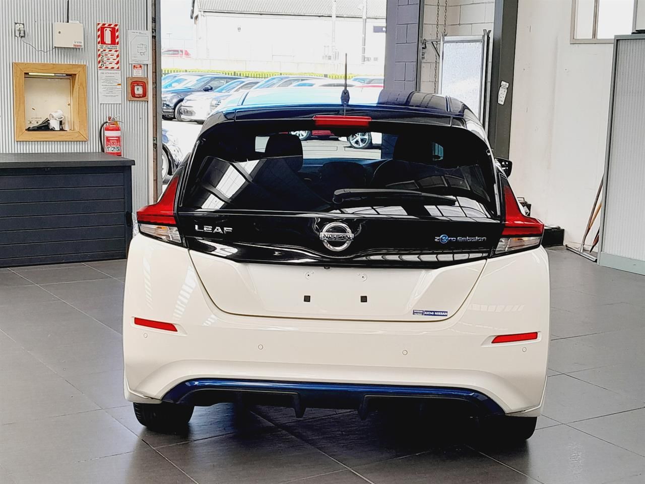 Vehicle image 5