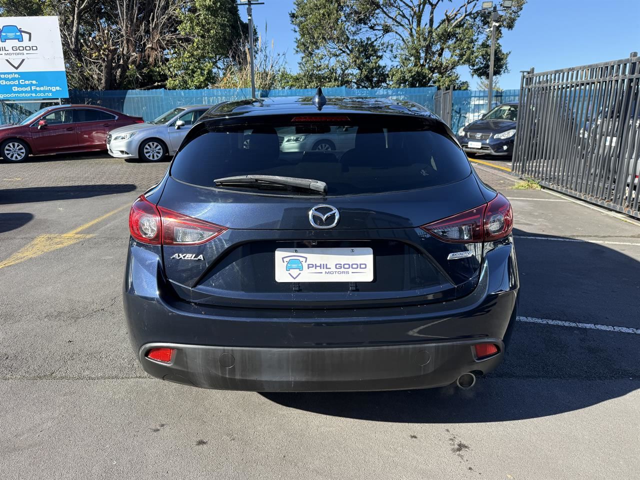Vehicle image 5