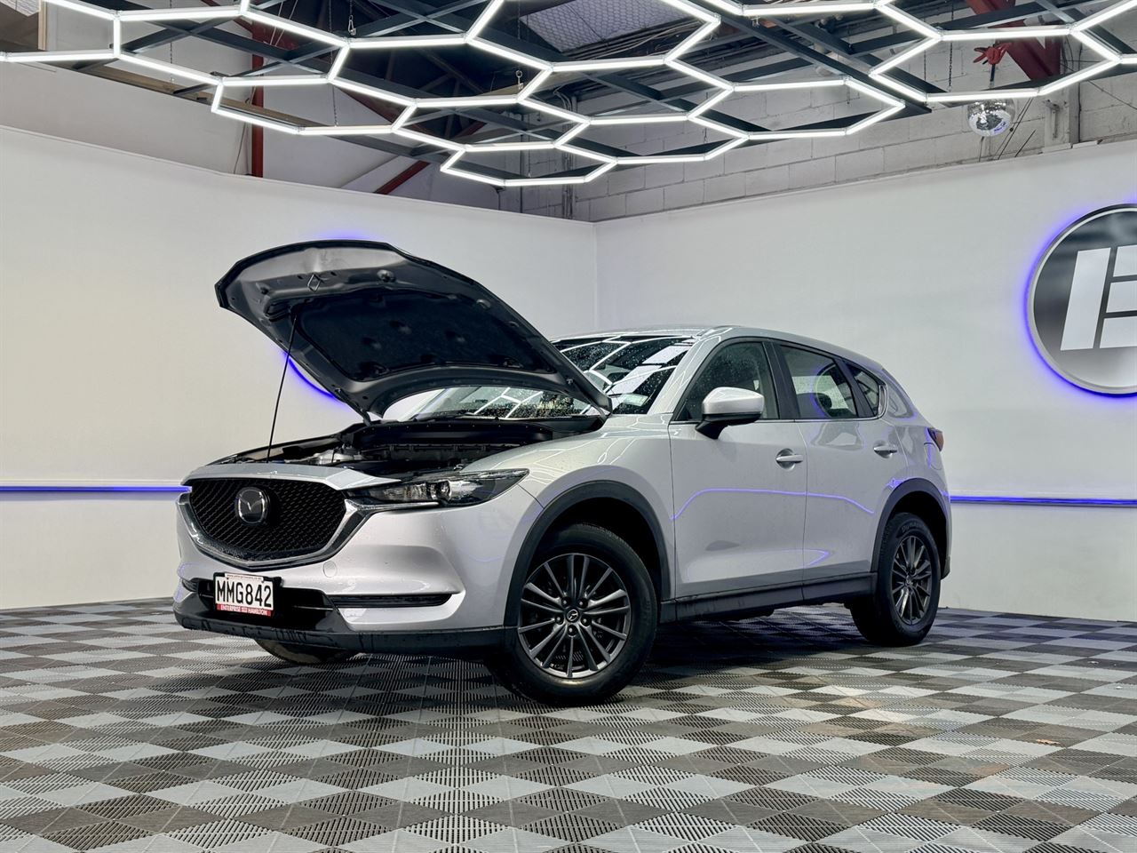Vehicle image 3